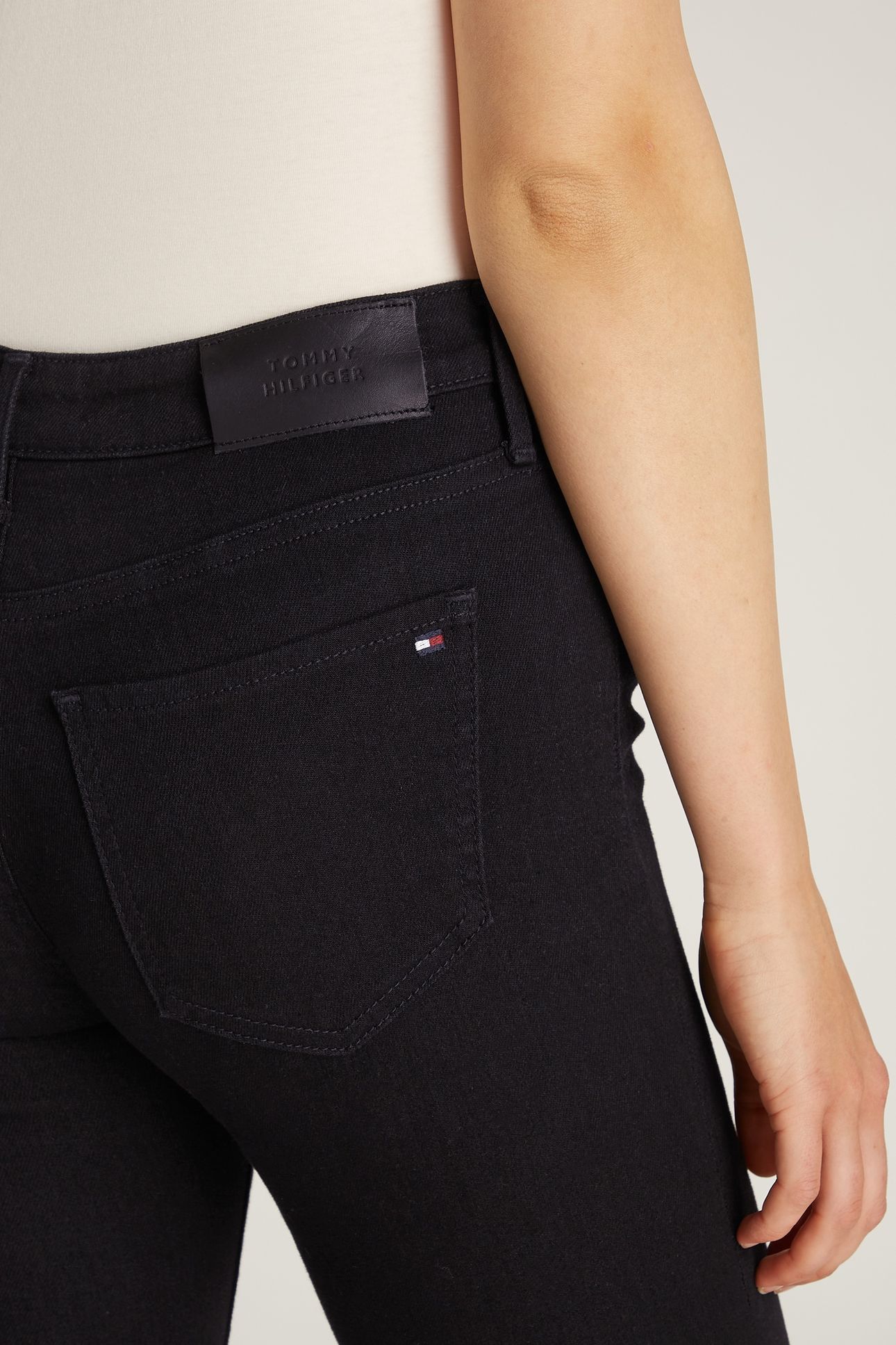 COMO SKINNY MID RISE BLACK 6