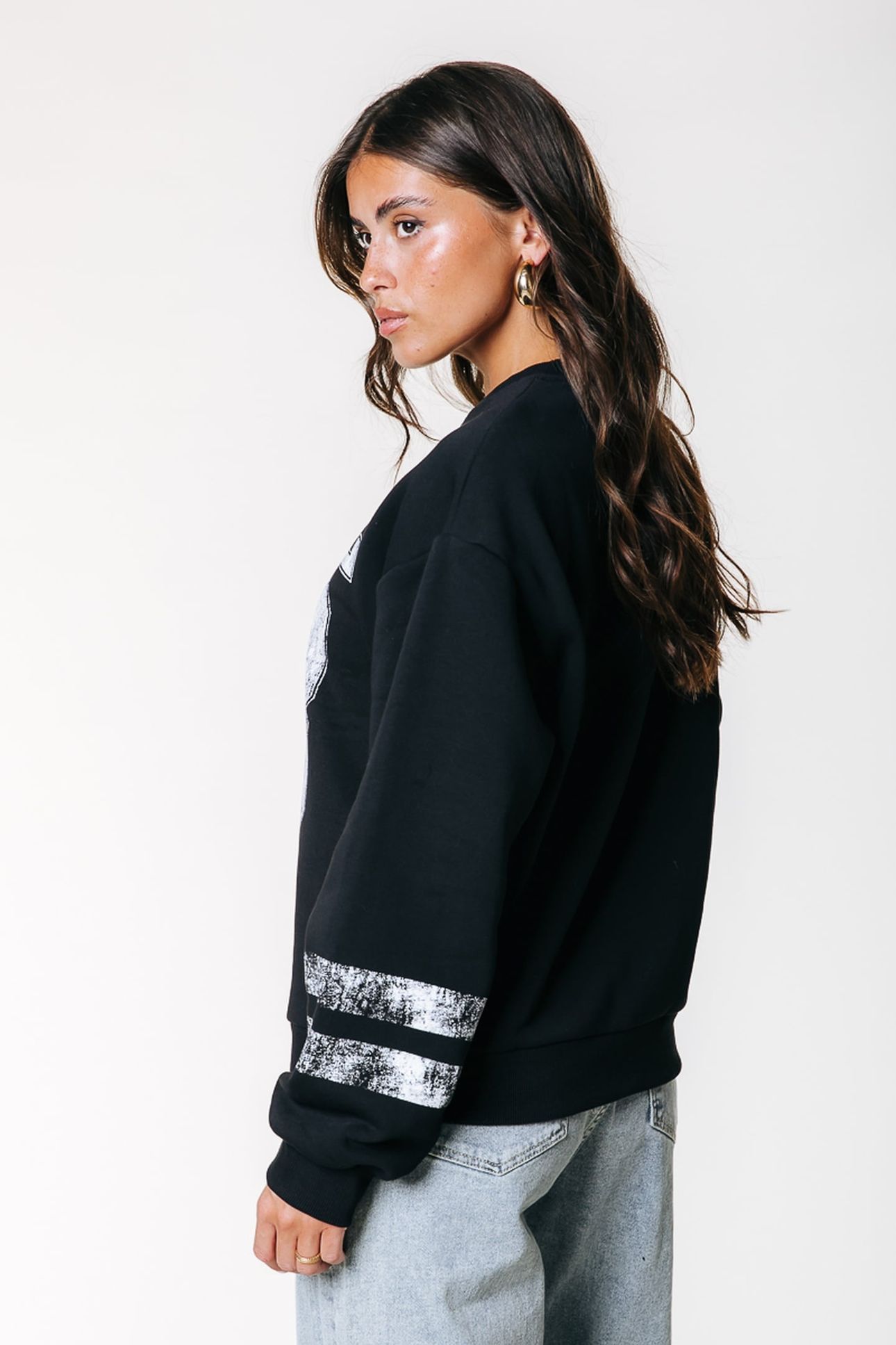 REBEL 23 DROPPED SHOULDER SWEAT BLACK 4