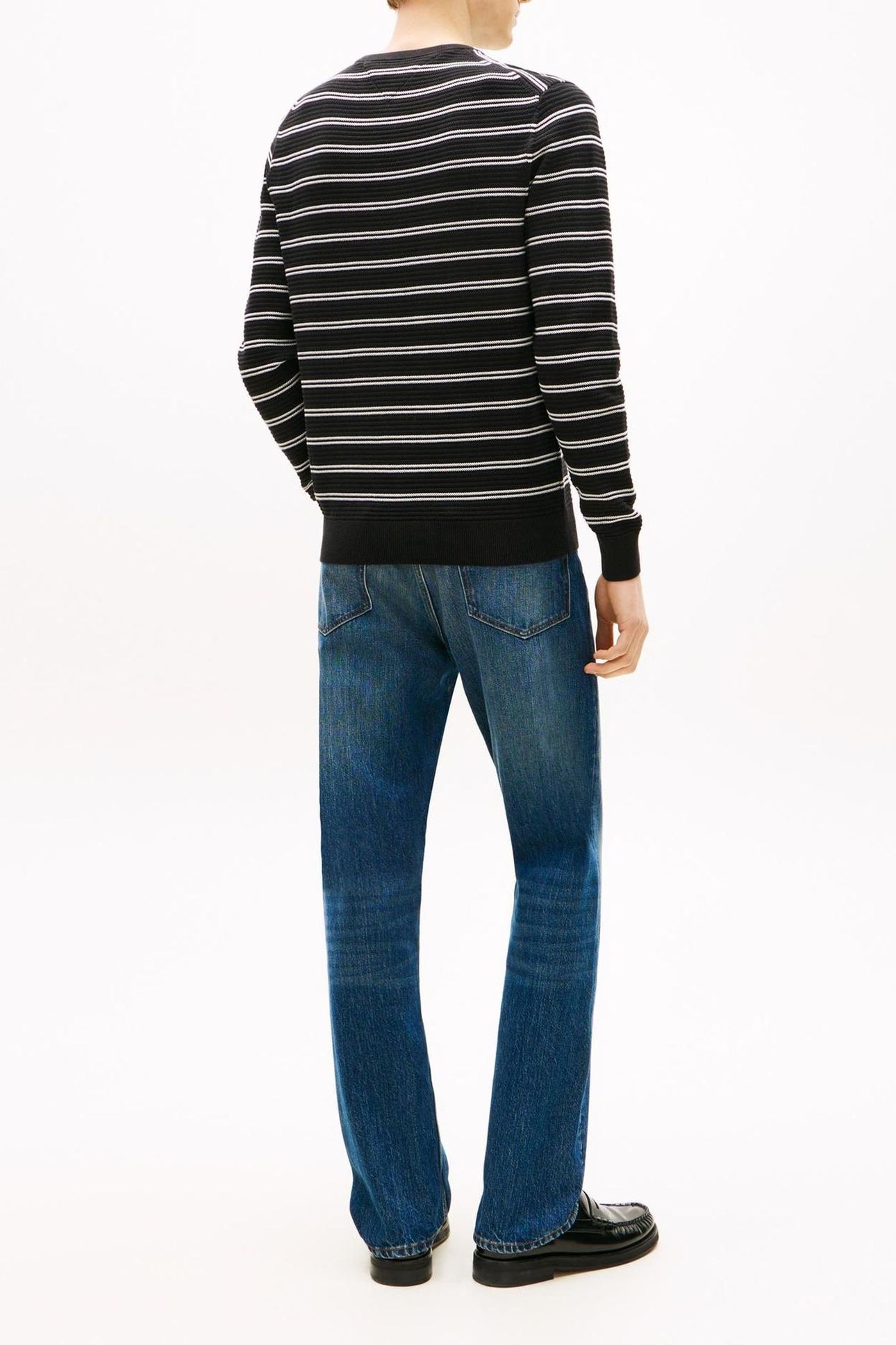 SEASONAL STRUCTURE CREW BLACK/IVORY PETAL 3