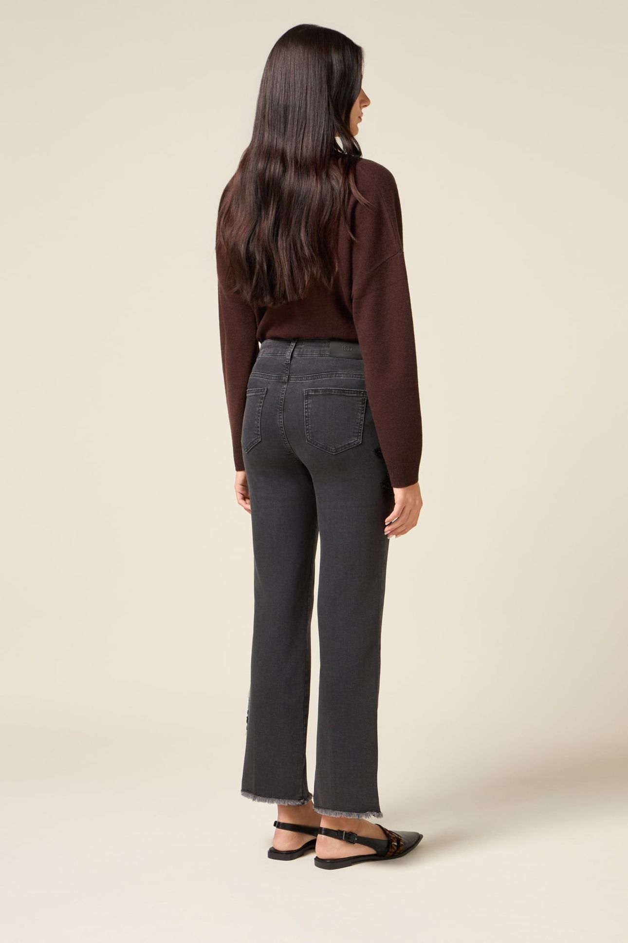 CROPPED WIDE JEANS IN DENIM WITH DECORATIVE PATCH BLACK 3