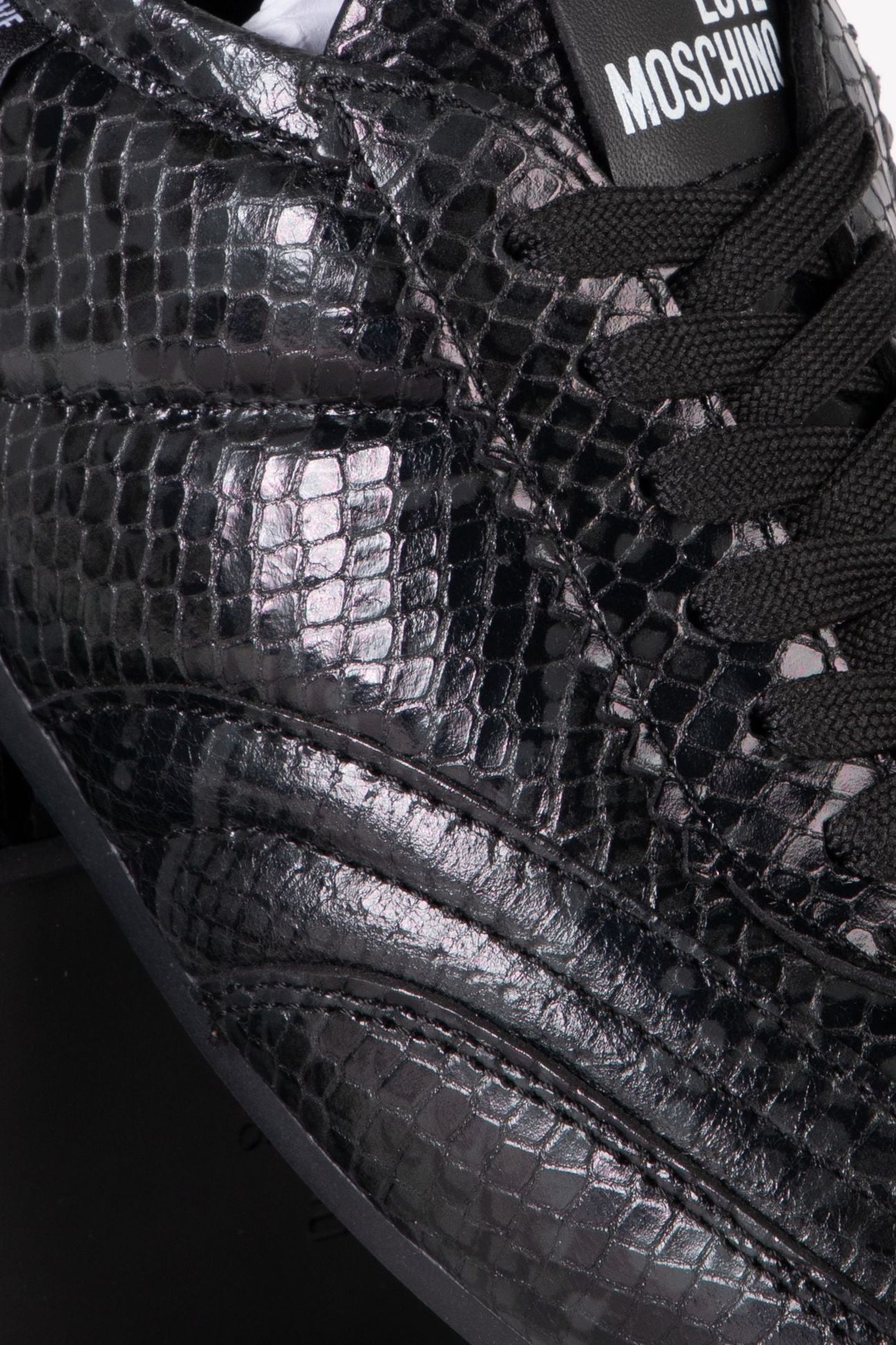 SNEAKERS BLACK 2