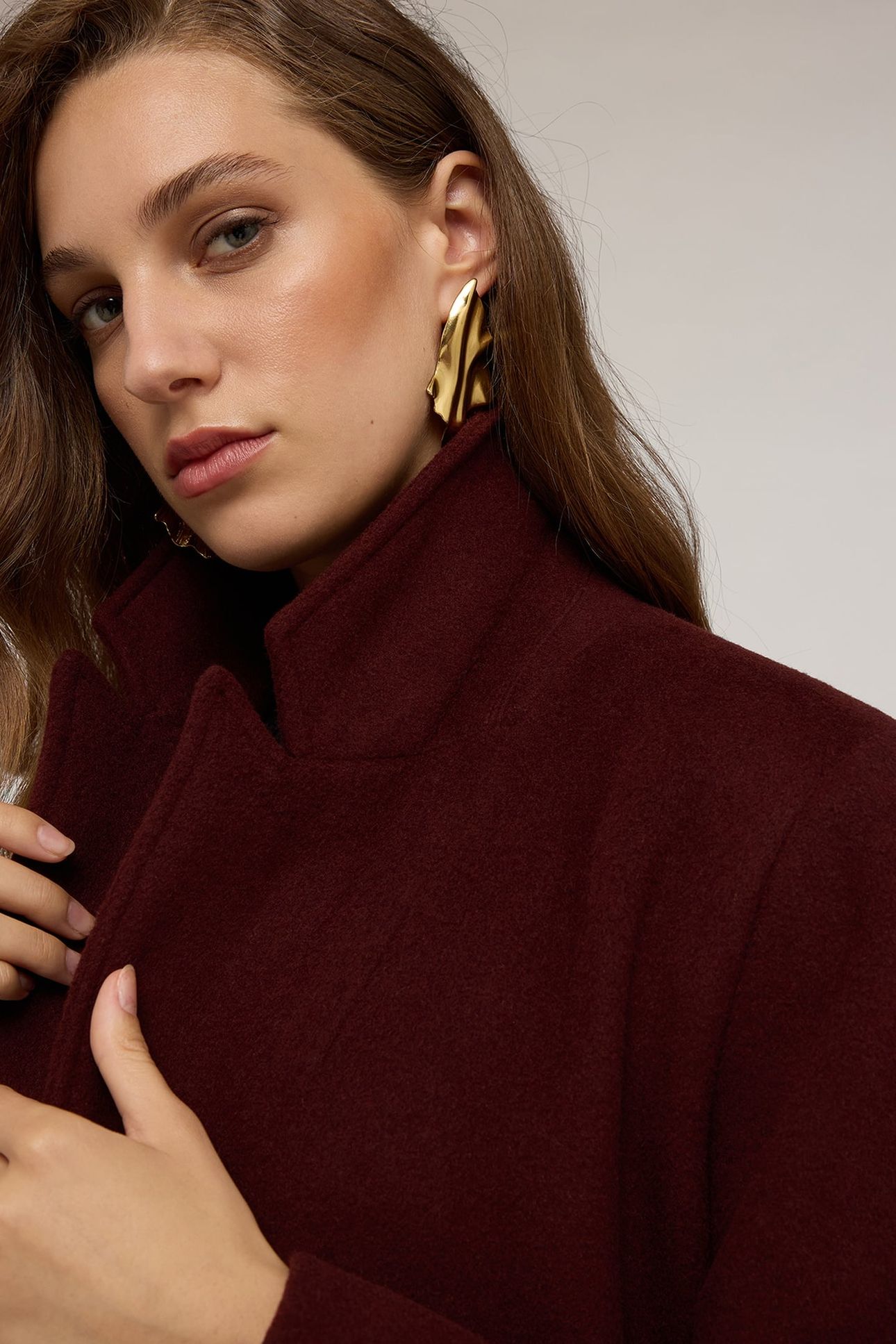 DOUBLE-BREASTED COAT IN WOOL BLEND DRAP BROWN 7