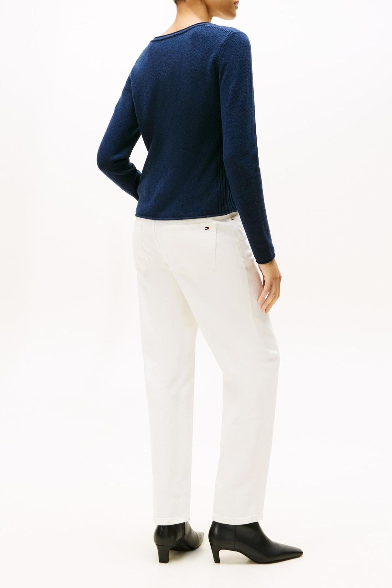 SOFT WOOL V-NECK LOOSE SWEATER DARK NIGHT NAVY 3