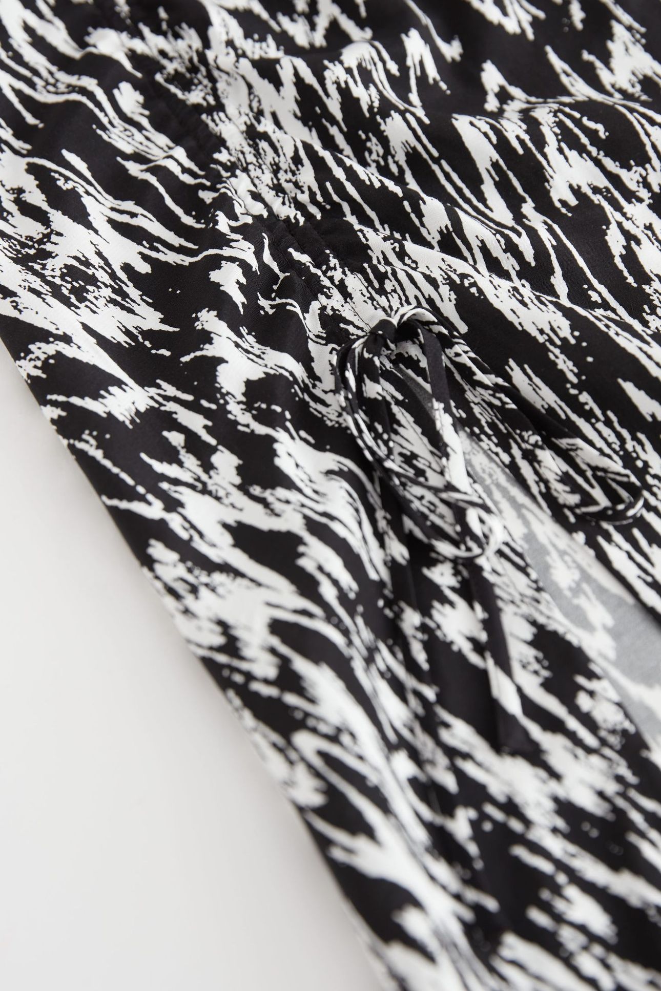 ST LILLIE PRINTED DRESS BLACK 3