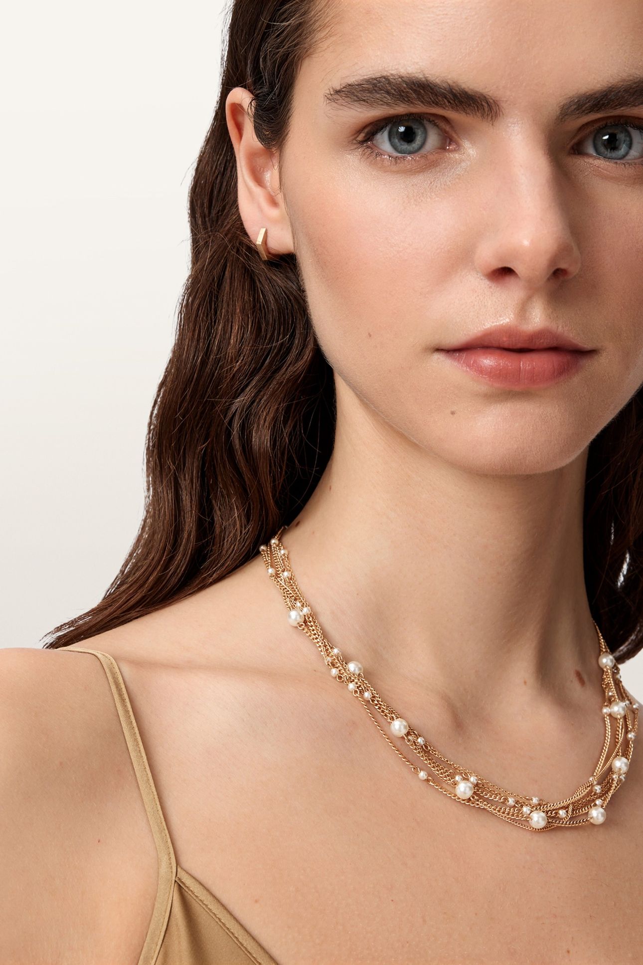RAE NECKLACE ANTIQUE GOLD 3