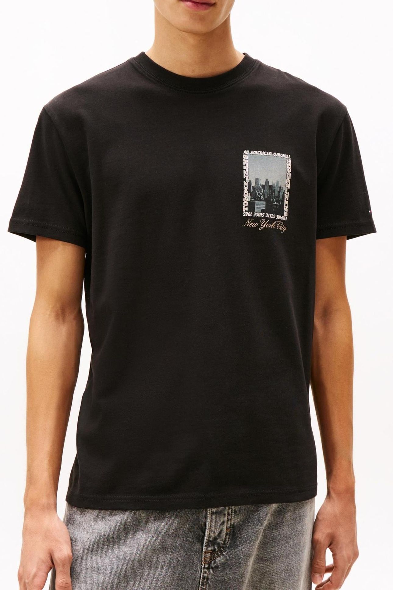 TJM REG PHOTO TEE BLACK 1