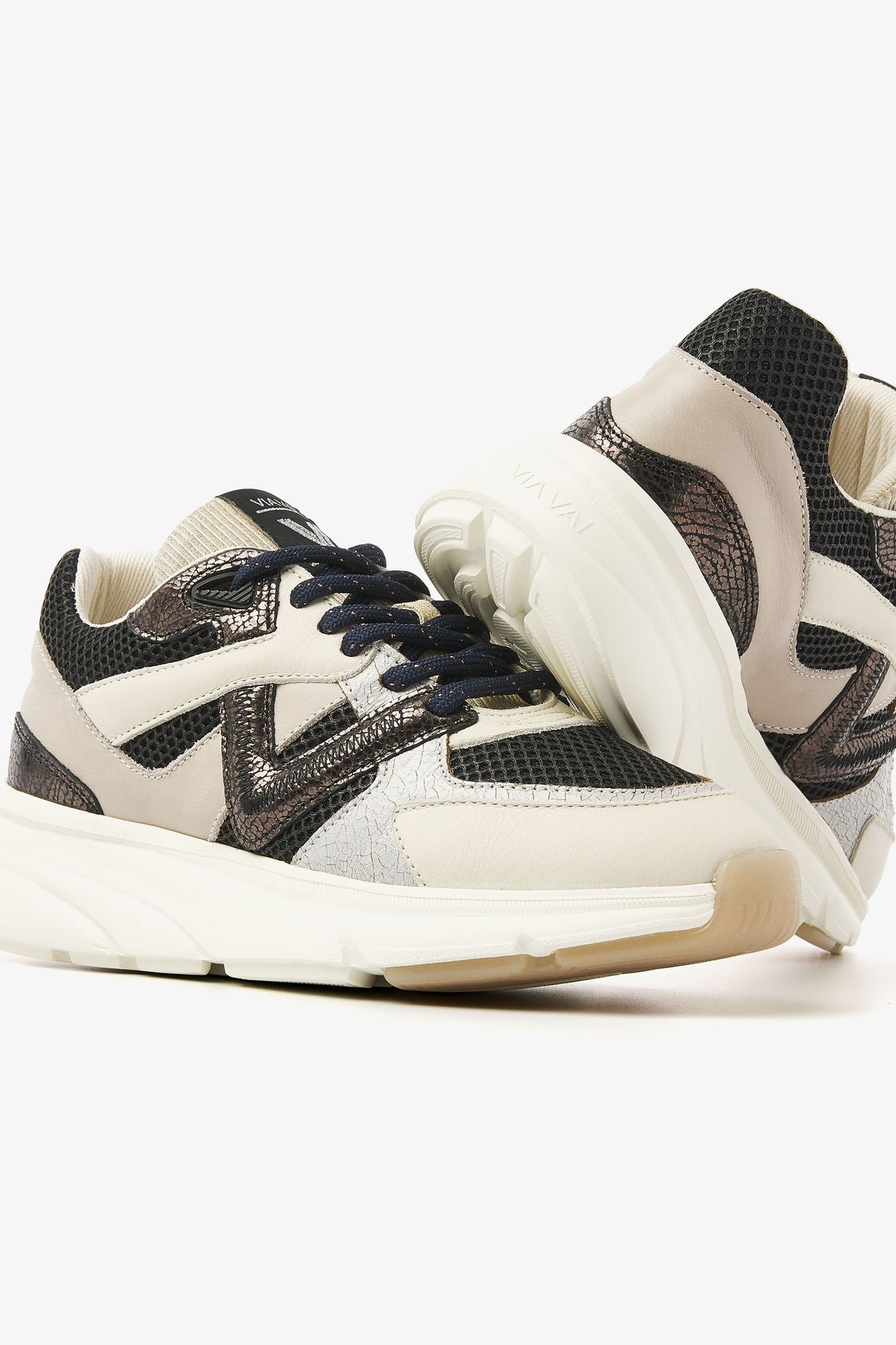 VIC KYRO MULTICOLORED 6