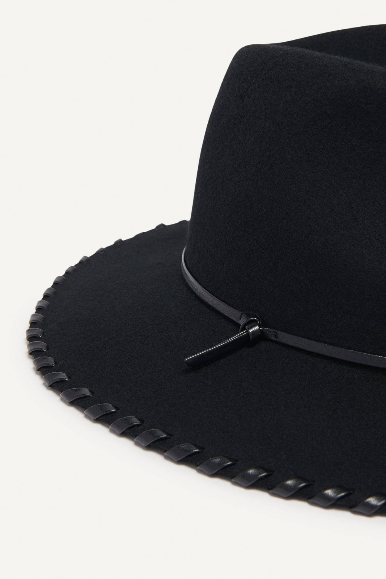 FASHION ACCESSORIES BLACK 2