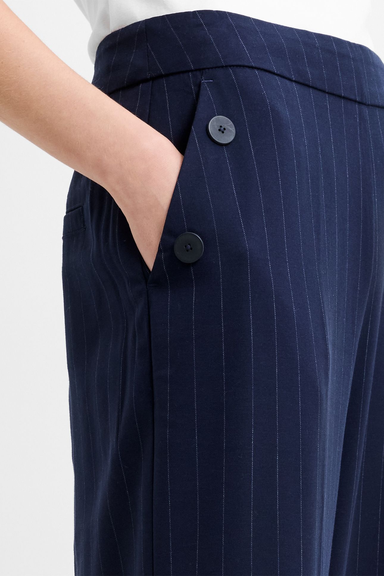 ALIA PINSTRIPE BUTTON DETAIL NAVY/LINEN WHITE 4