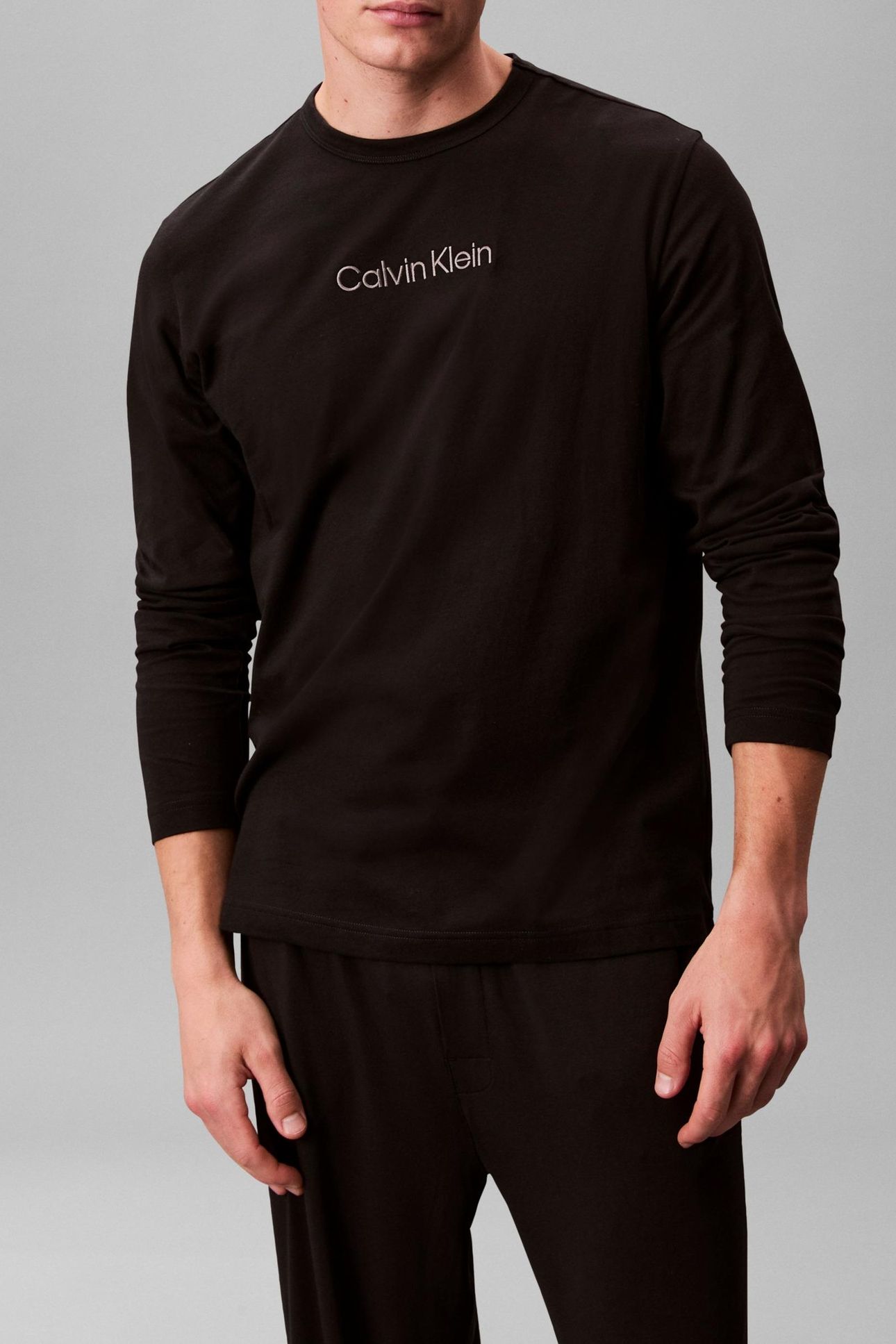 L/S CREW NECK BLACK 1