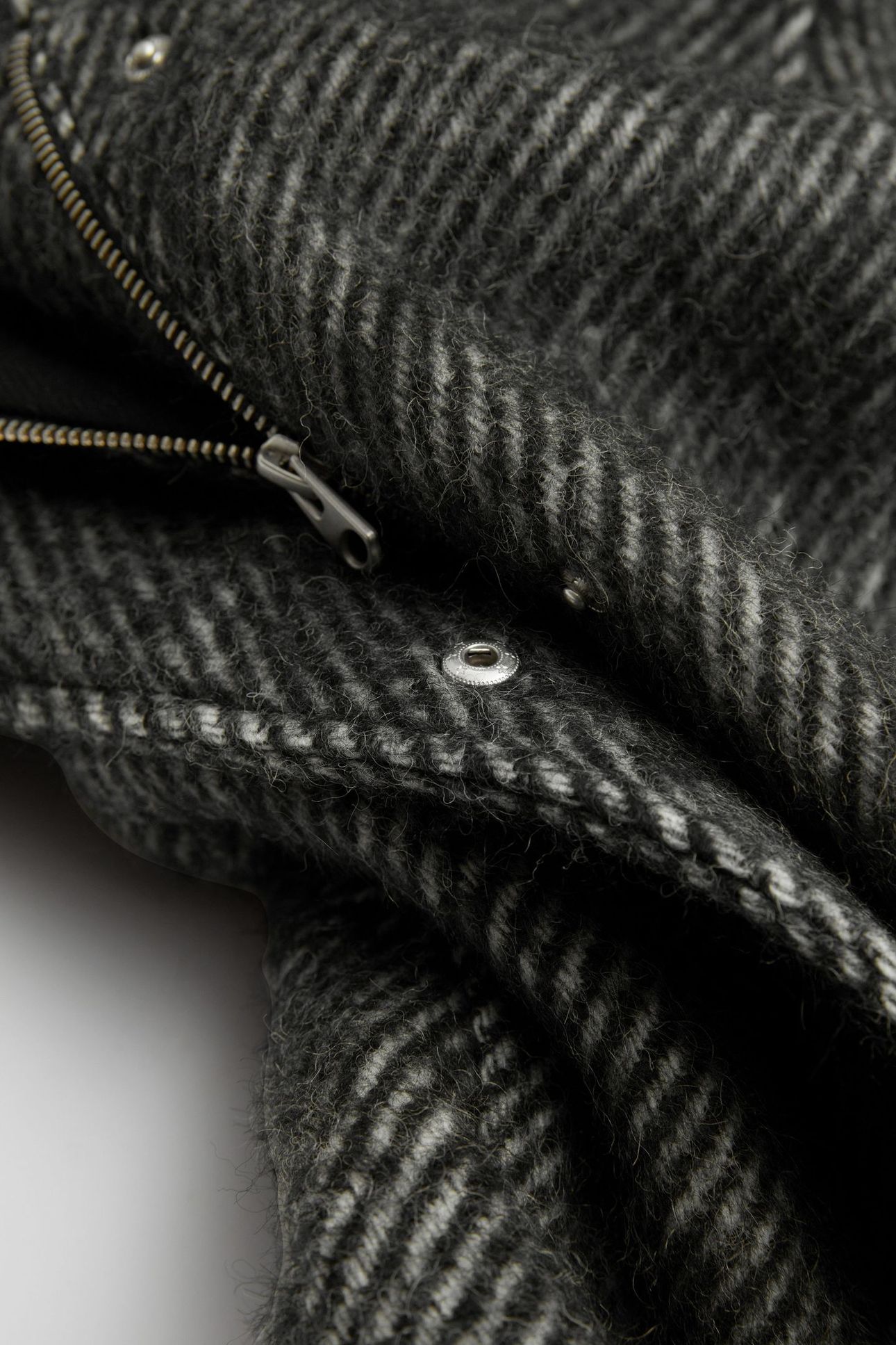 ST AKELA JACKET BLACK 3