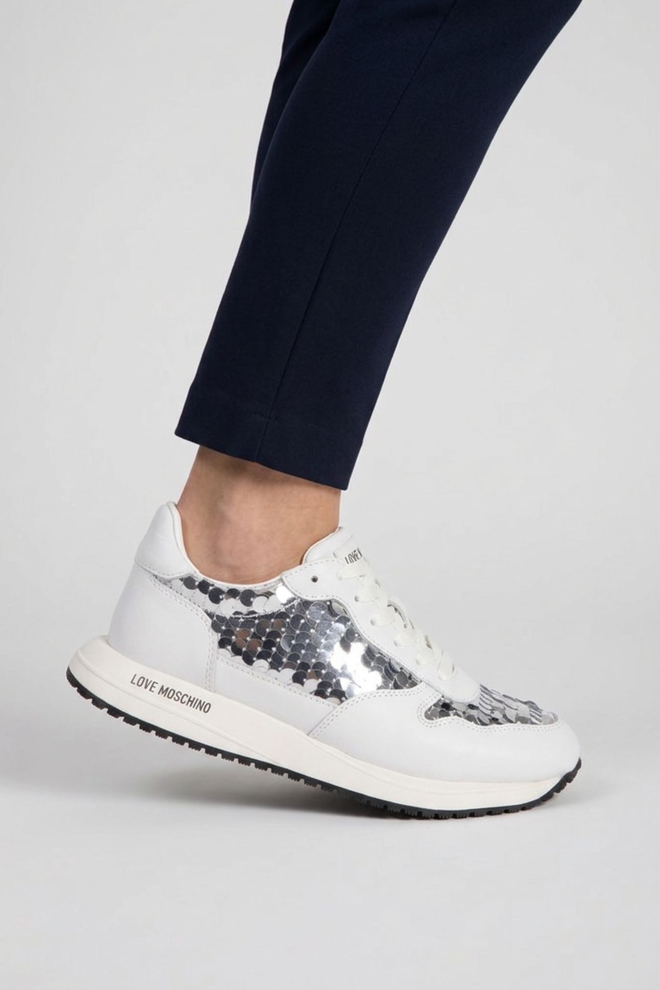 SNEAKERS SILVER 2