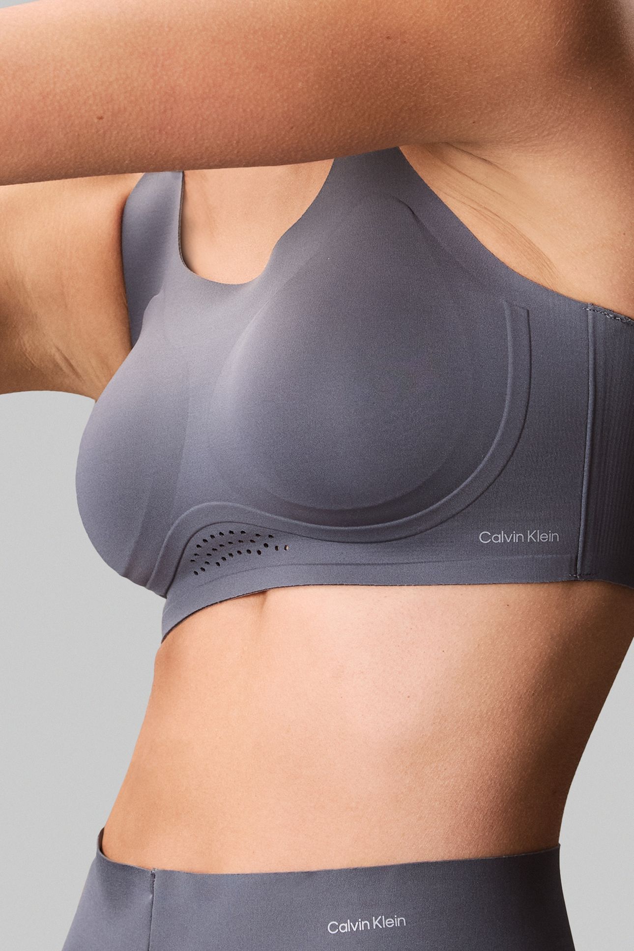 SPORTS BRA HIGH SUPPORT TURBULENCE 7