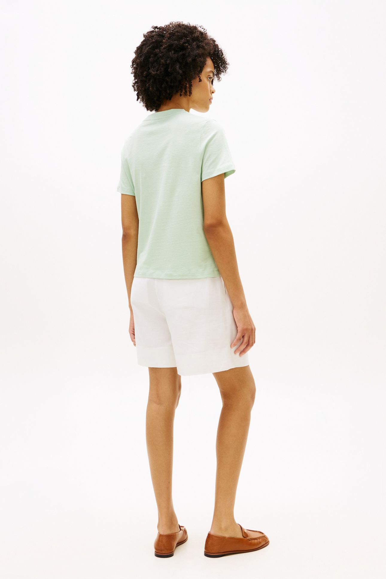 REG CORP LOGO C-NECK GENTLE JADE 3