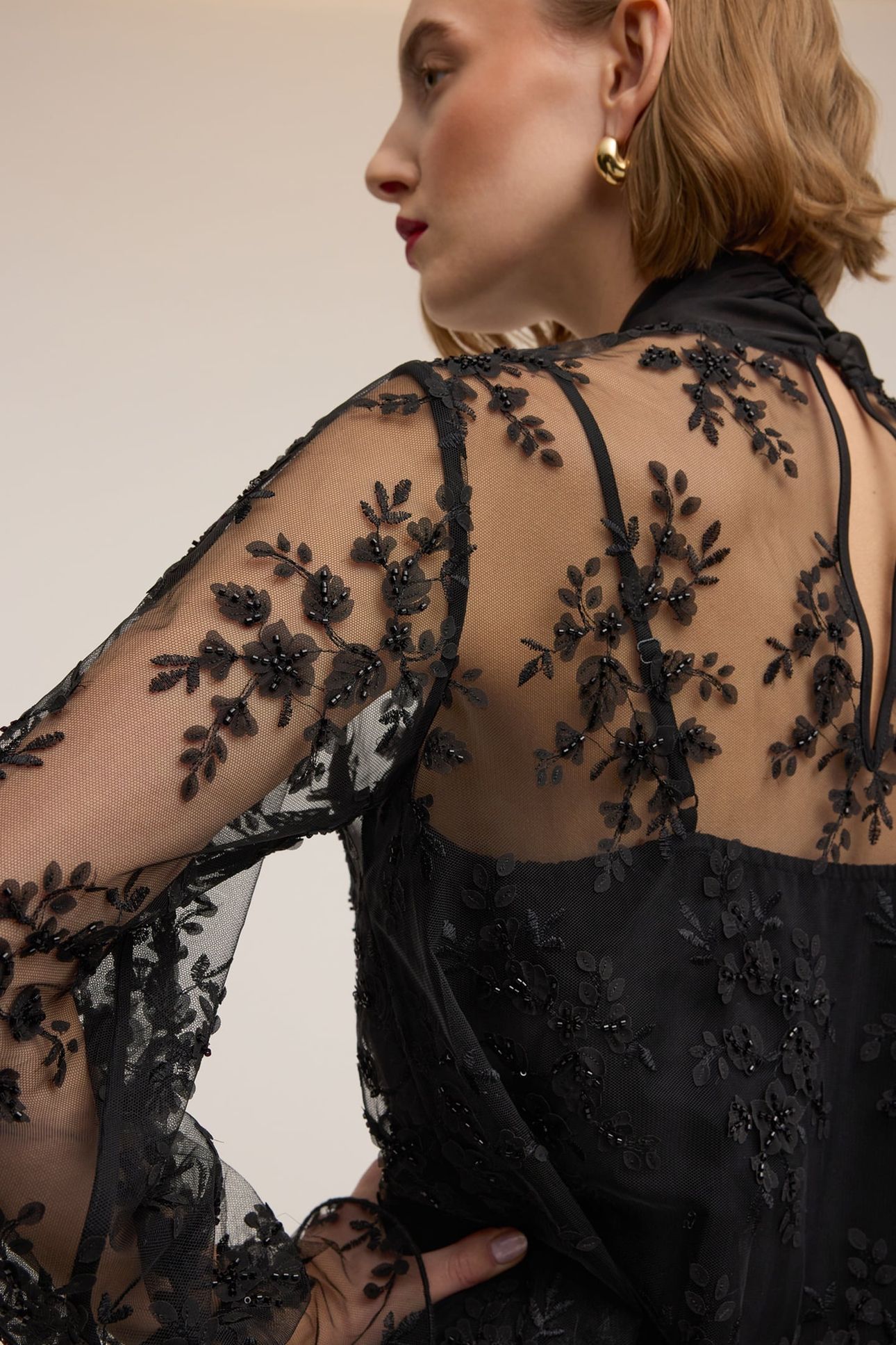 SHORT LACE DRESS WITH BOW SMART COUTURE BLACK 5