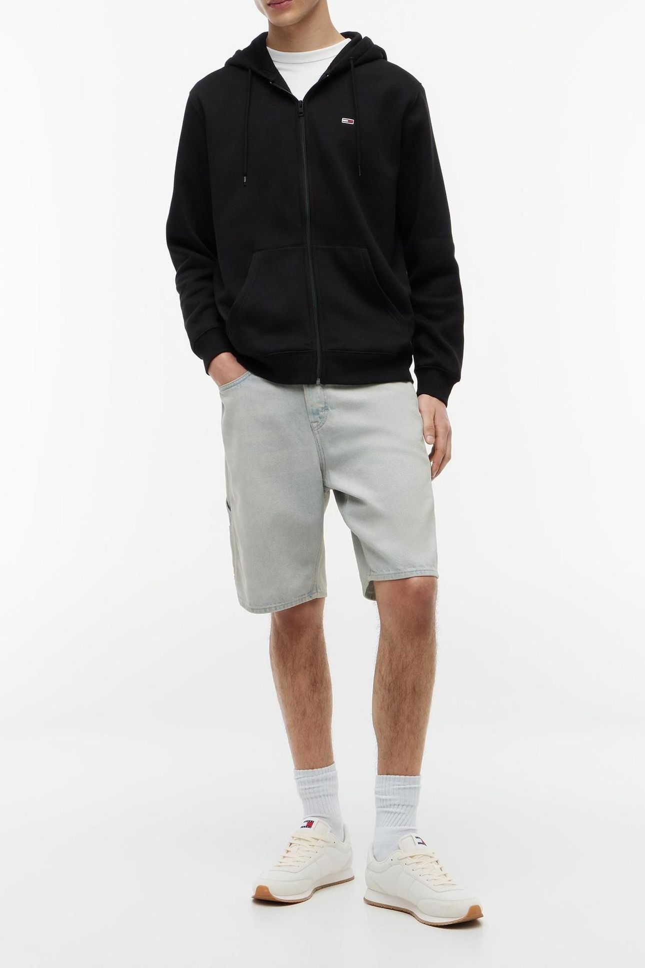 TJM REG FLAG ZIP THRU BLACK 6