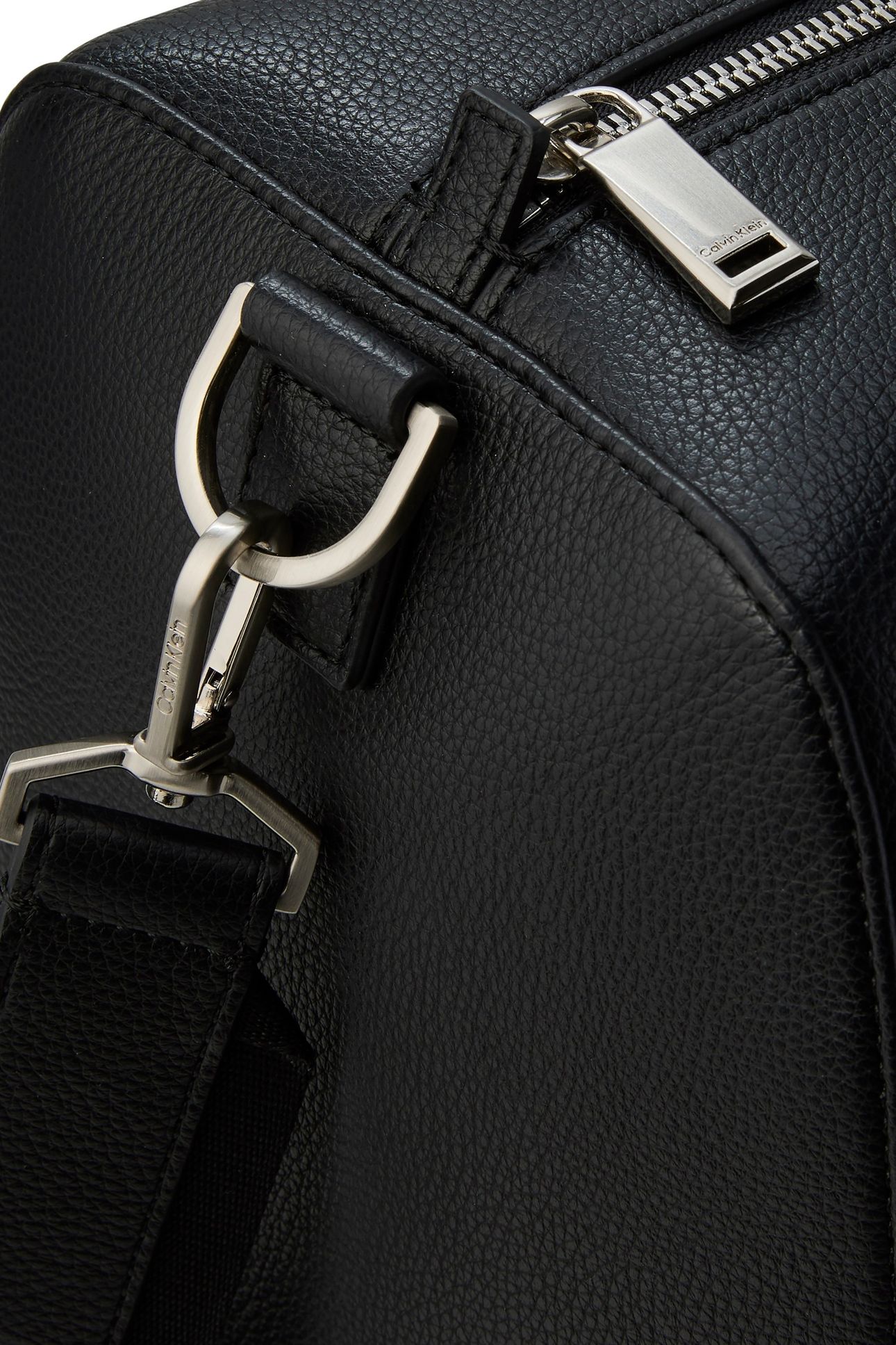 RAISED DUFFLE BAG BLACK 8