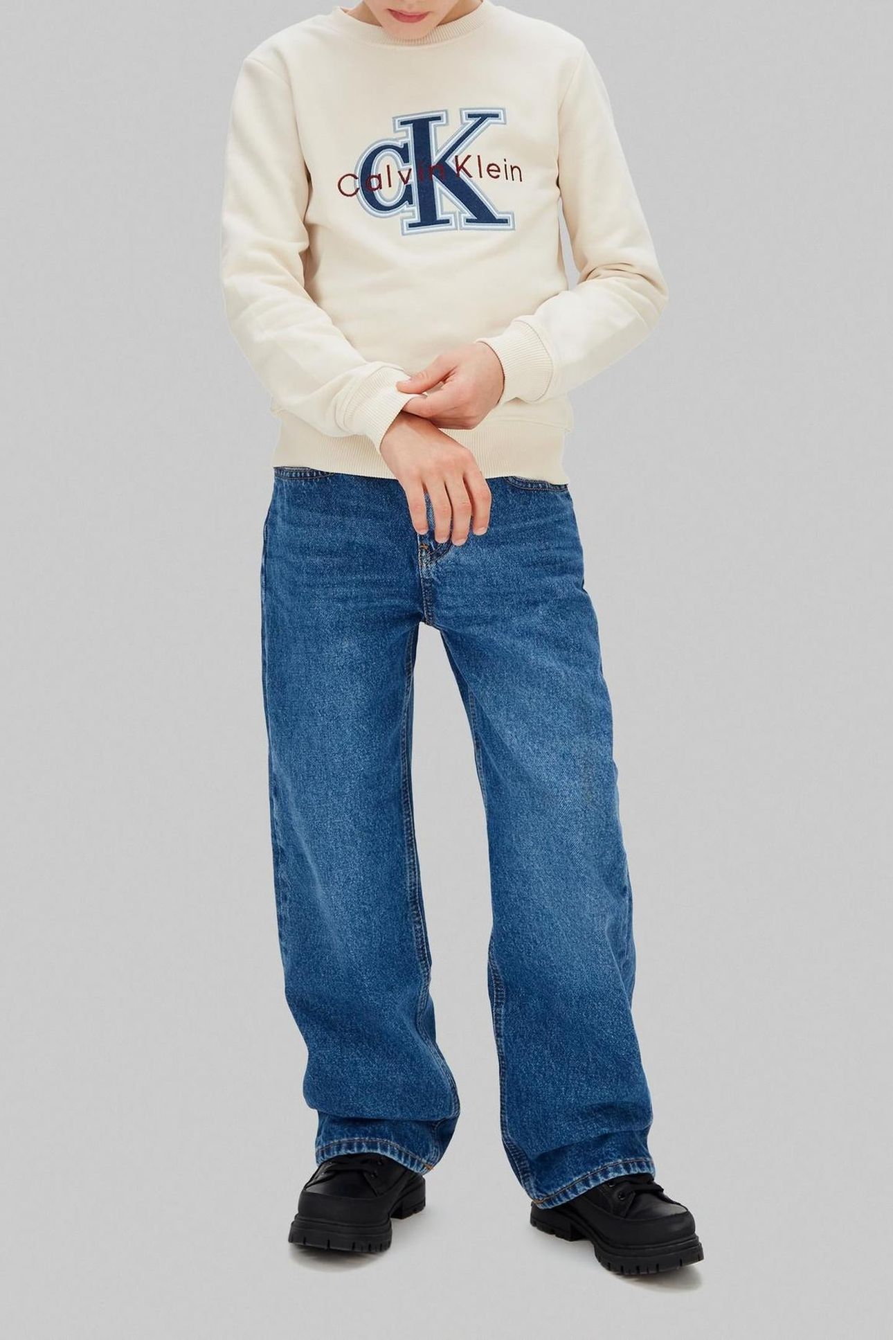 BOYS FESTIVE MONO SWEATSHIRT WHITECAP GRAY 3