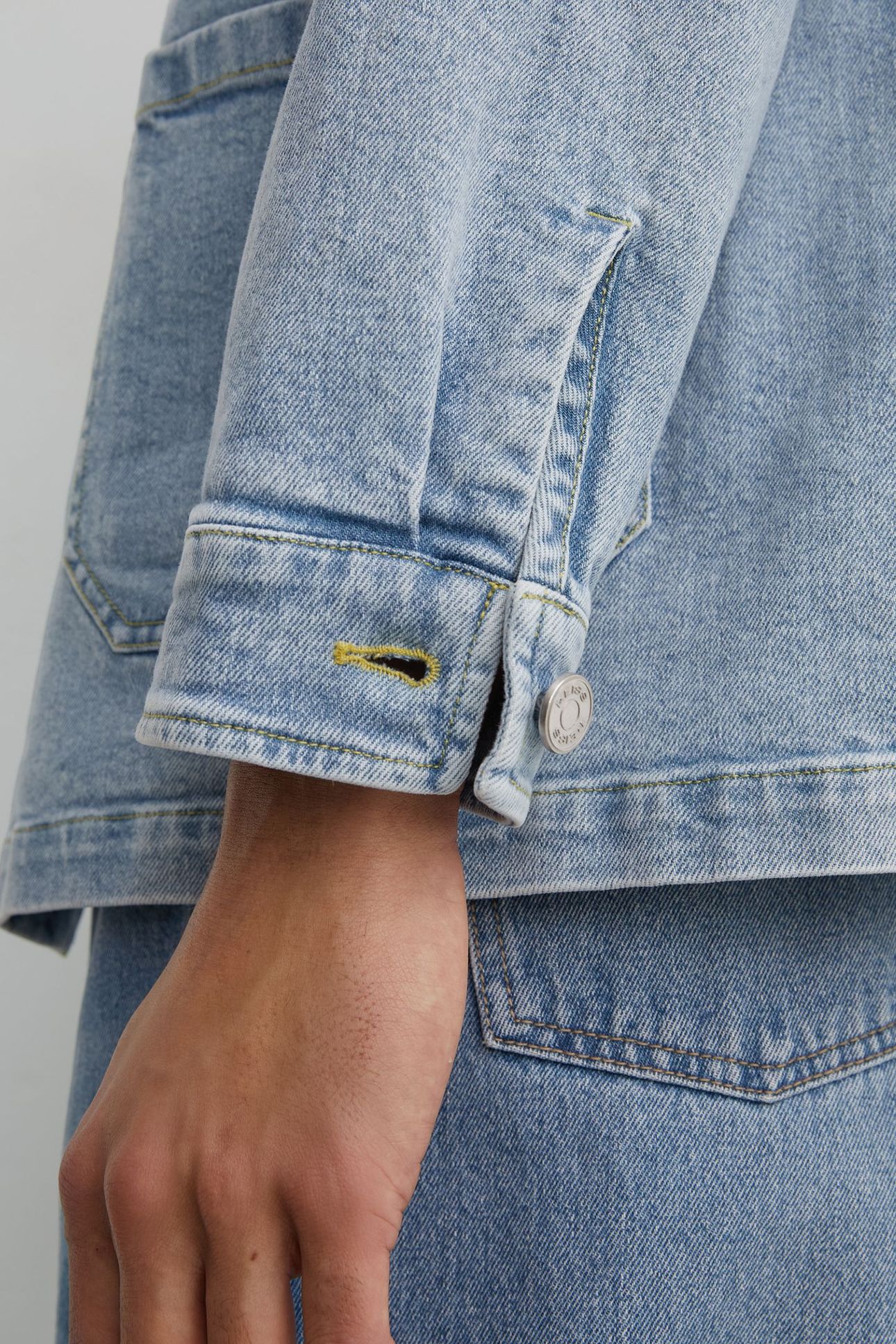 DENIM JACKET LIGHT BLUE WASH 4
