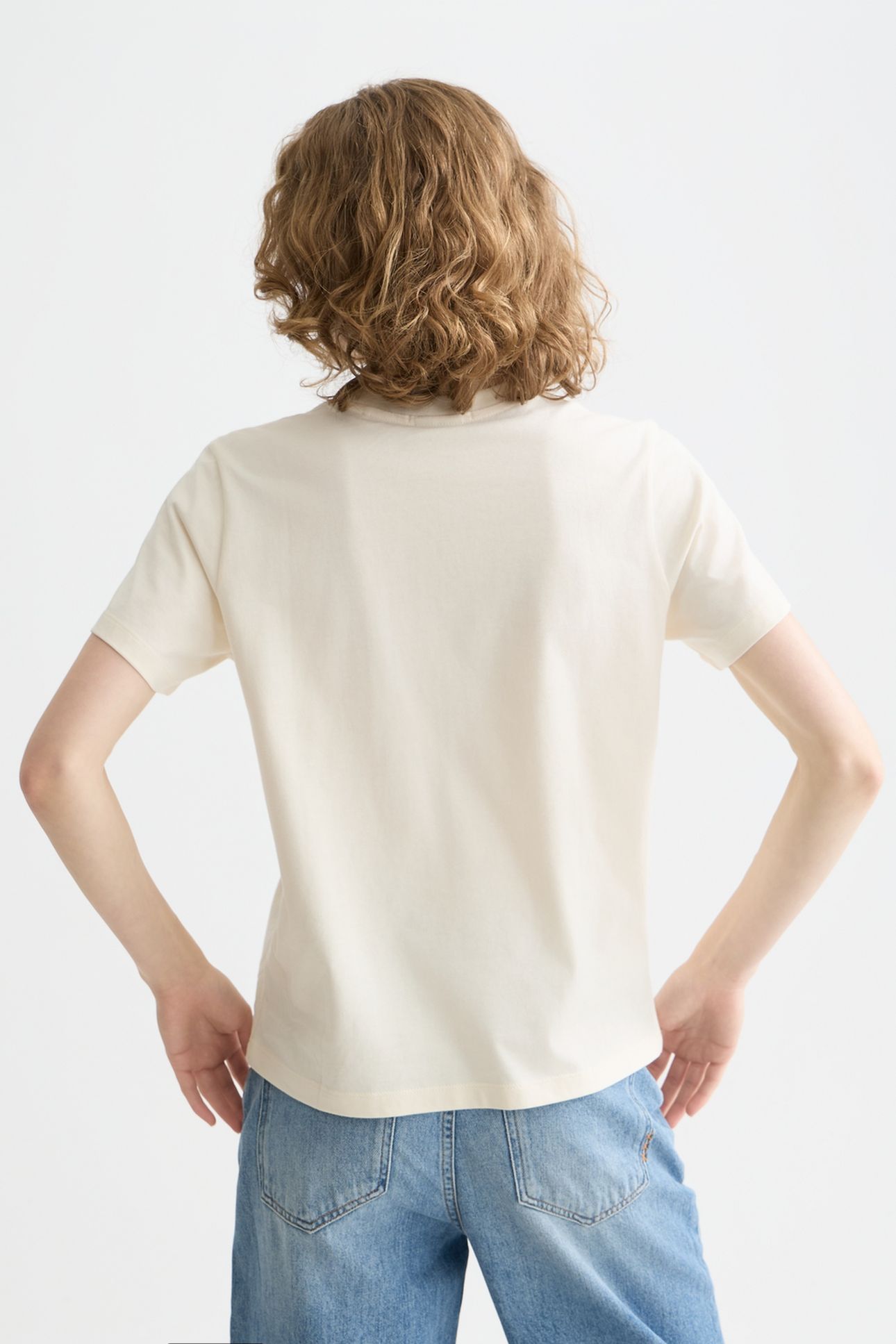 SMALL CHEST ARTWORK REGULAR FIT T-SHIRT EGGNOG 2
