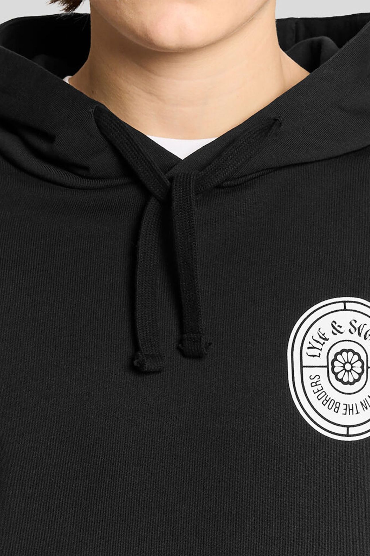 BORDERS LABEL GRAPHIC HOODIE JET BLACK 6