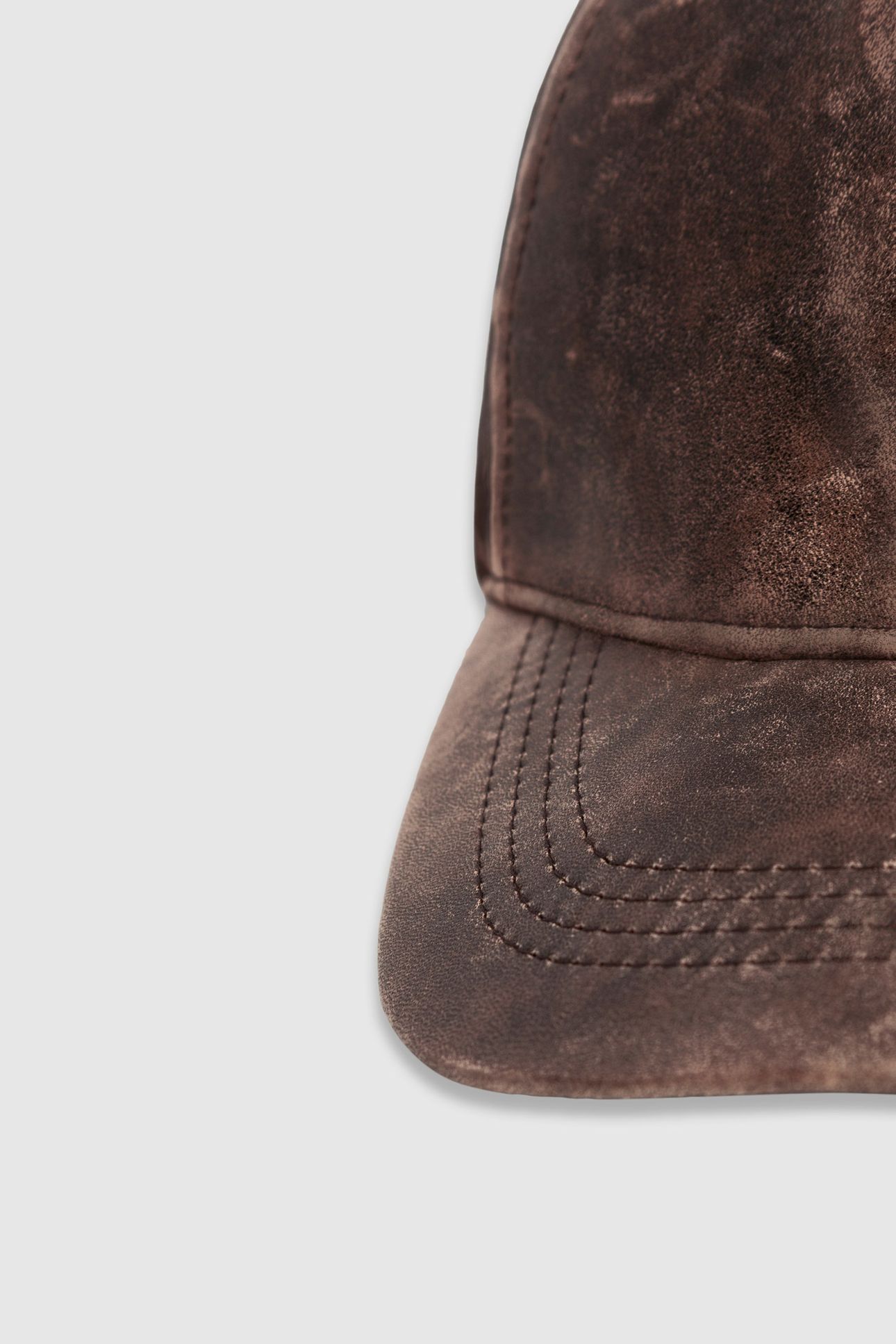 BROWN LEATHER CAP WITH PATINA 6