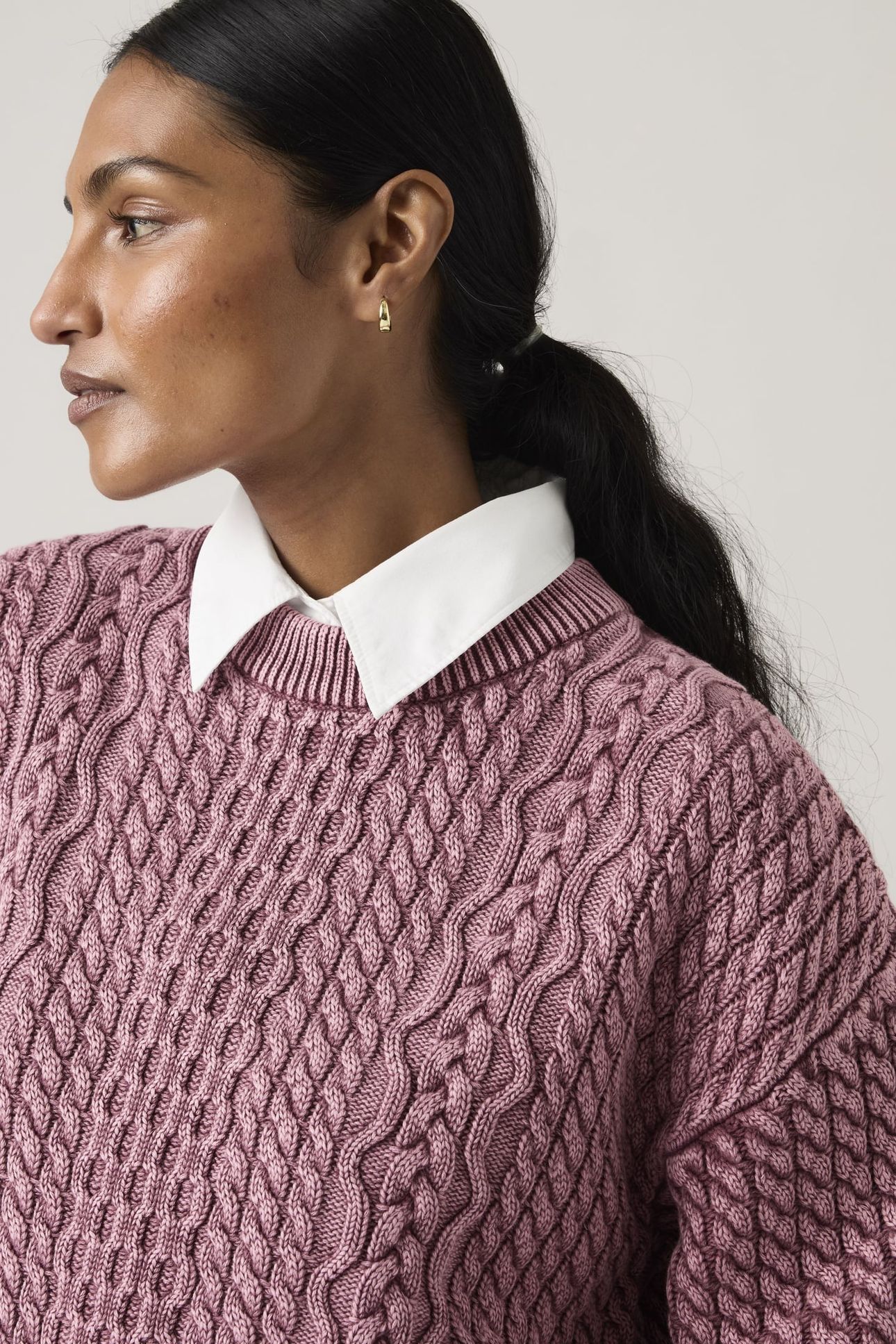 LEILAH CABLE CREWNECK SWEATER 4