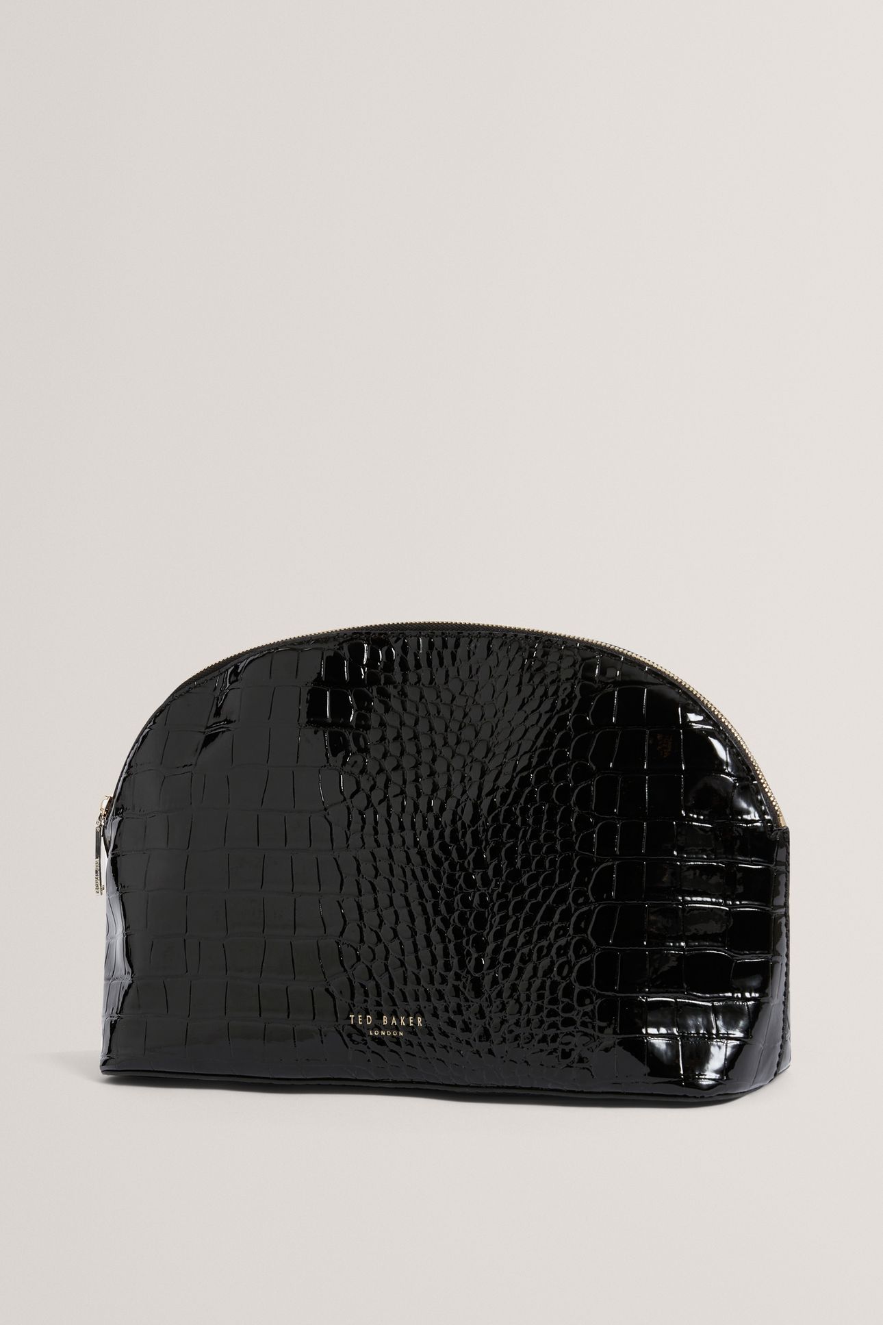 CROC EFFECT LARGE WASHBAG BLACK 2