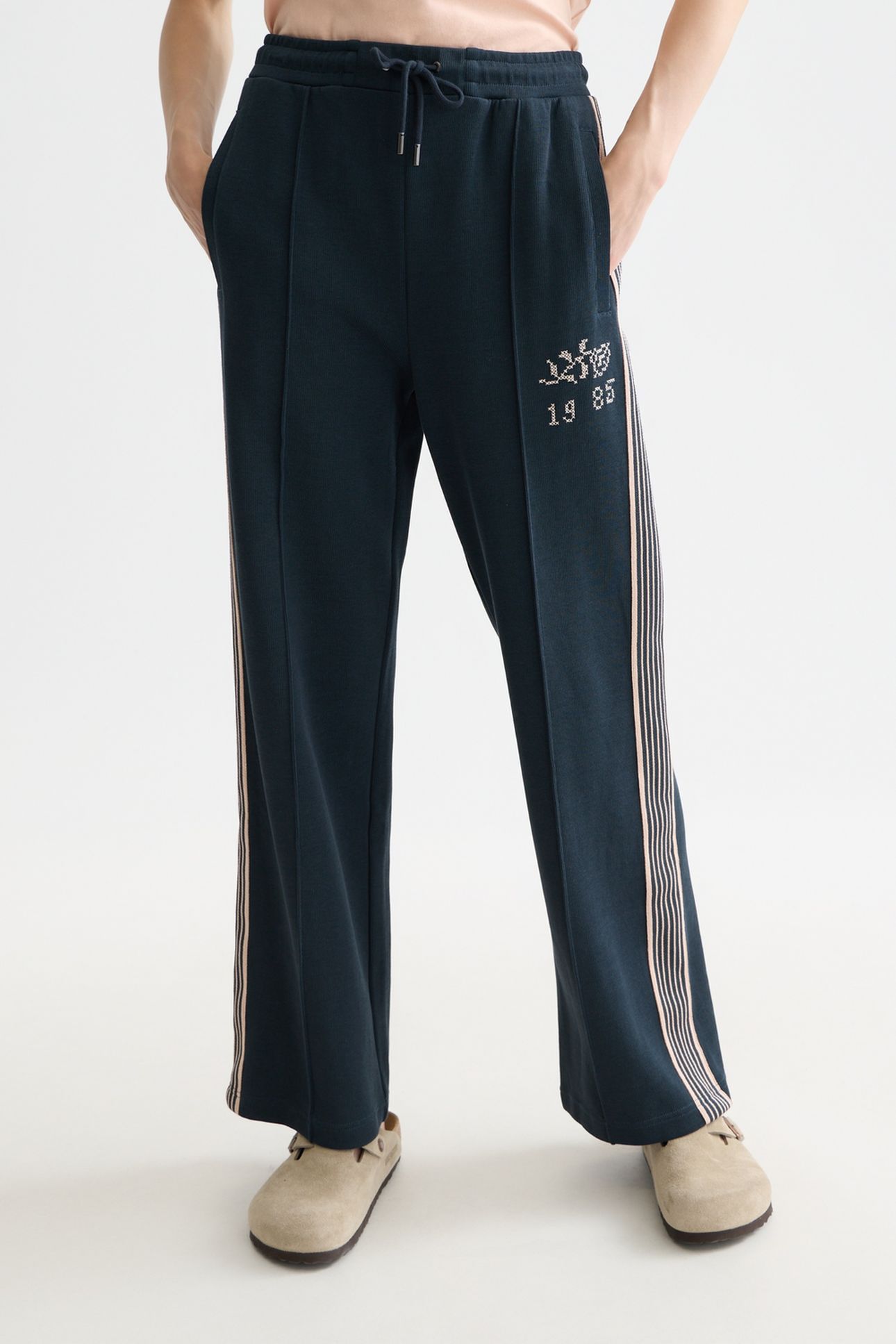 INTERLOCK SWEATPANTS CARBON 1
