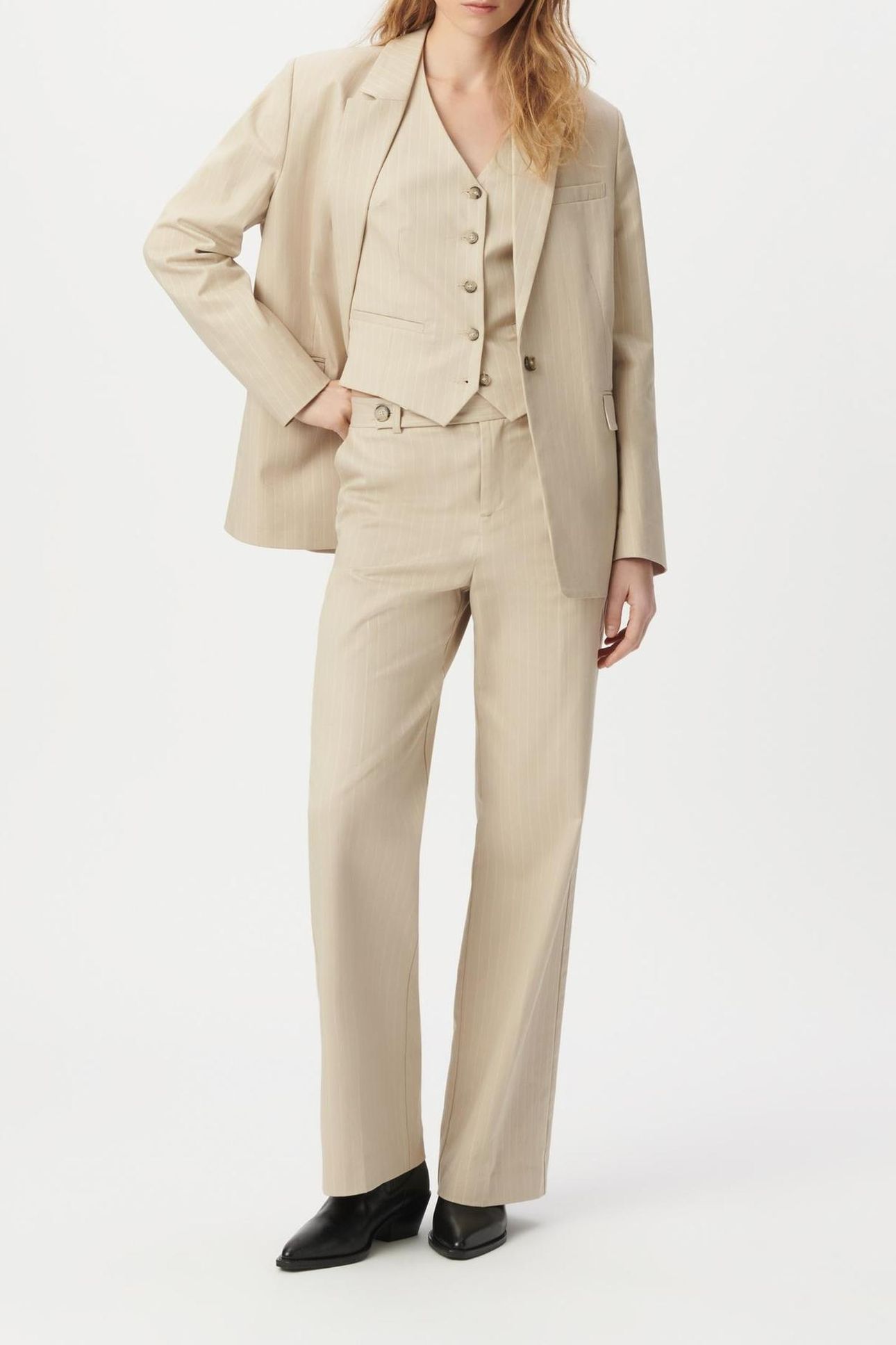 BEIGE PINSTRIPE SUIT JACKET 3