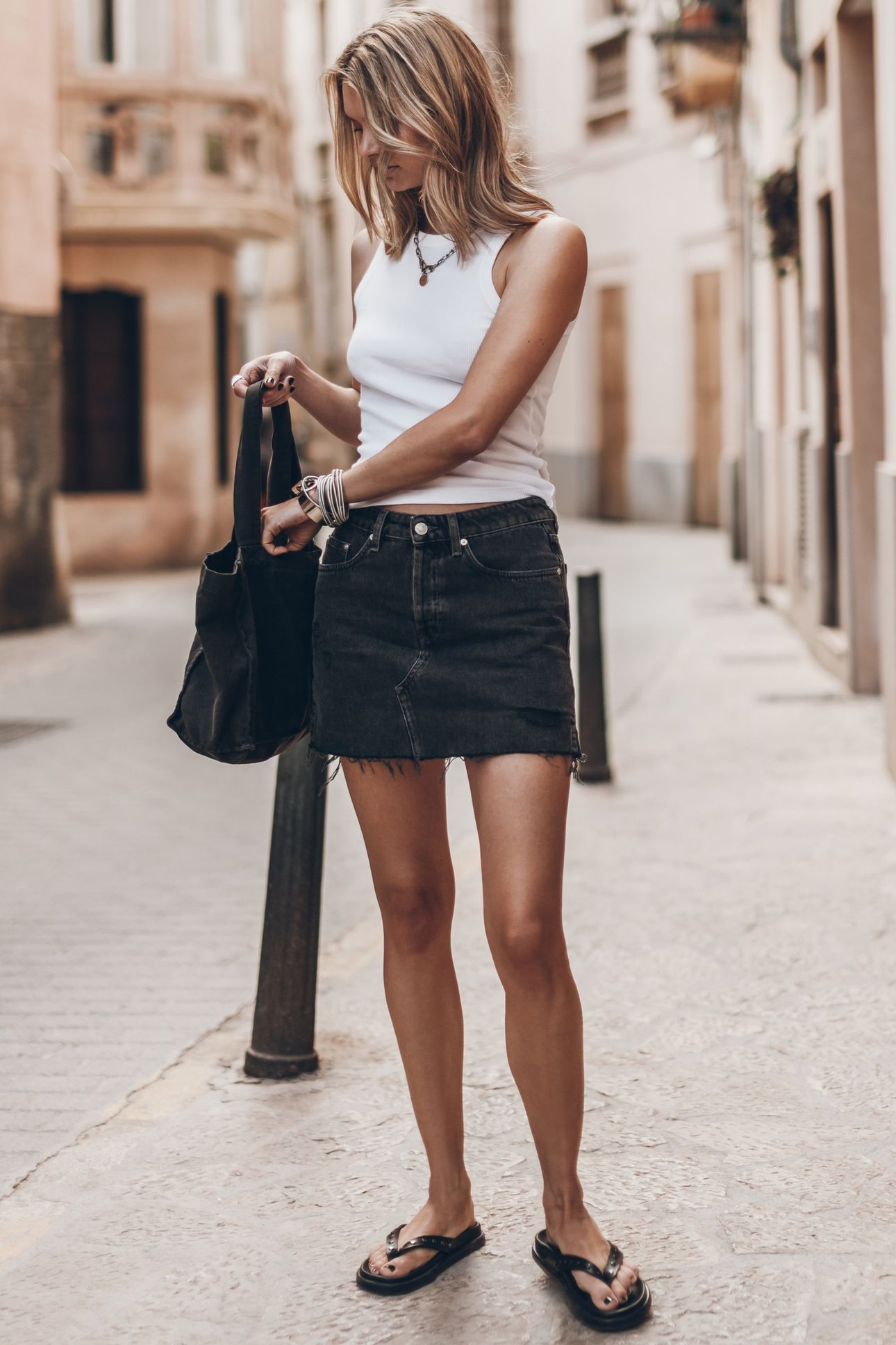 THE WHITE RIBBED STANDARD TANK TOP 2