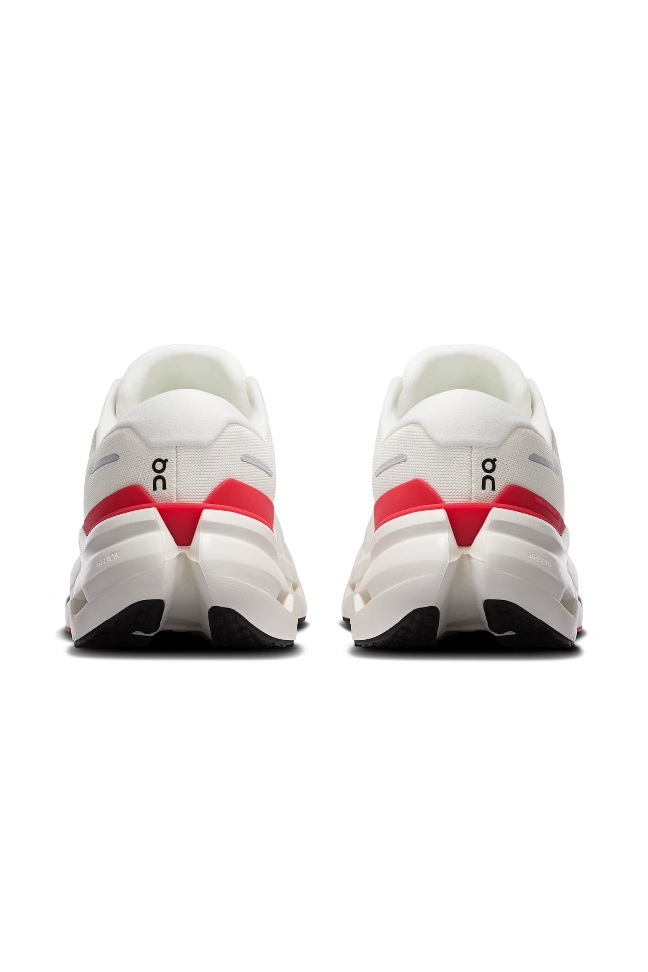 CLOUDRUNNER 3 IVORY | ROBIN 2