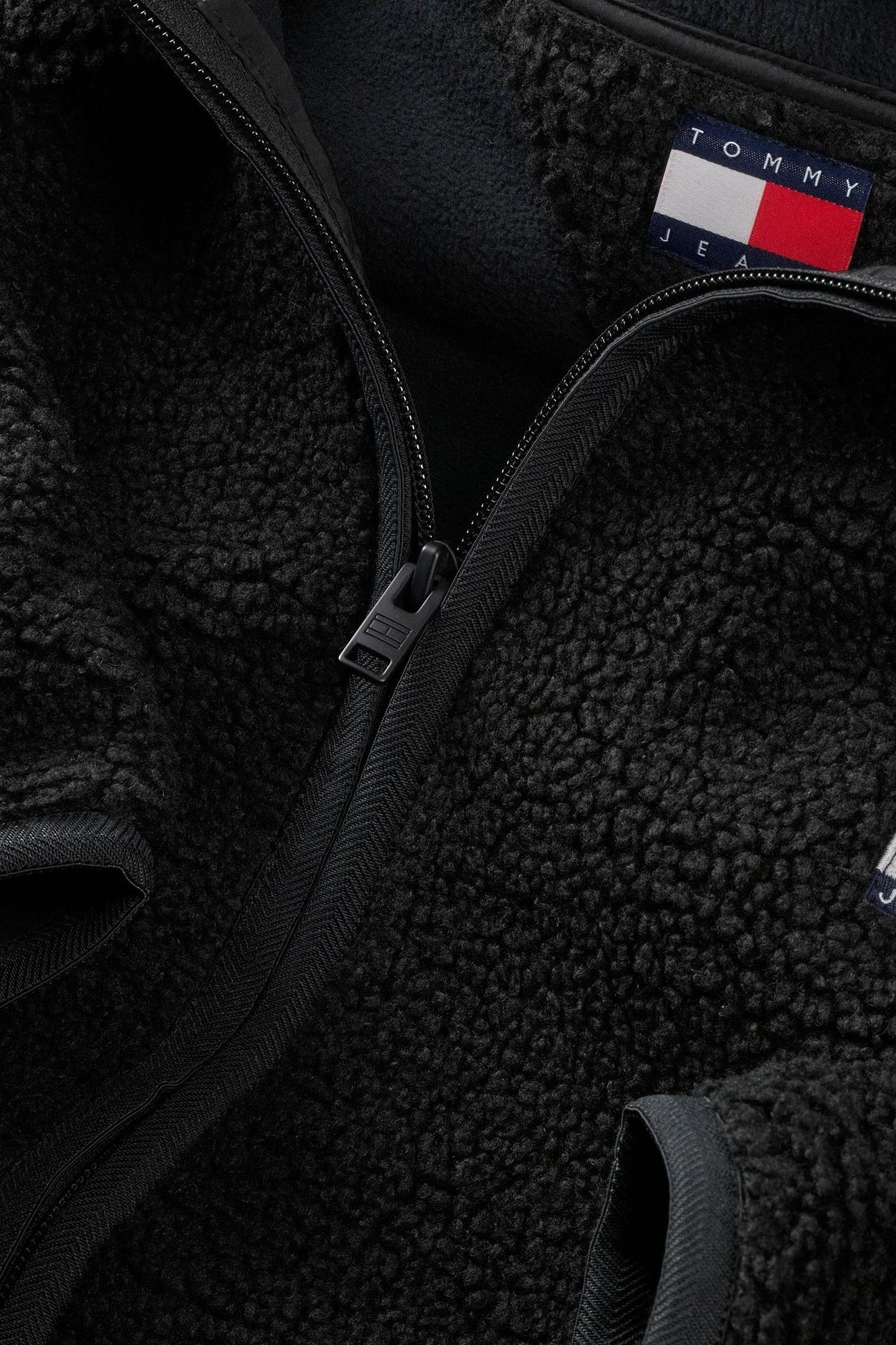TJM REG BADGE TEDDY BLACK ALLOVER 3