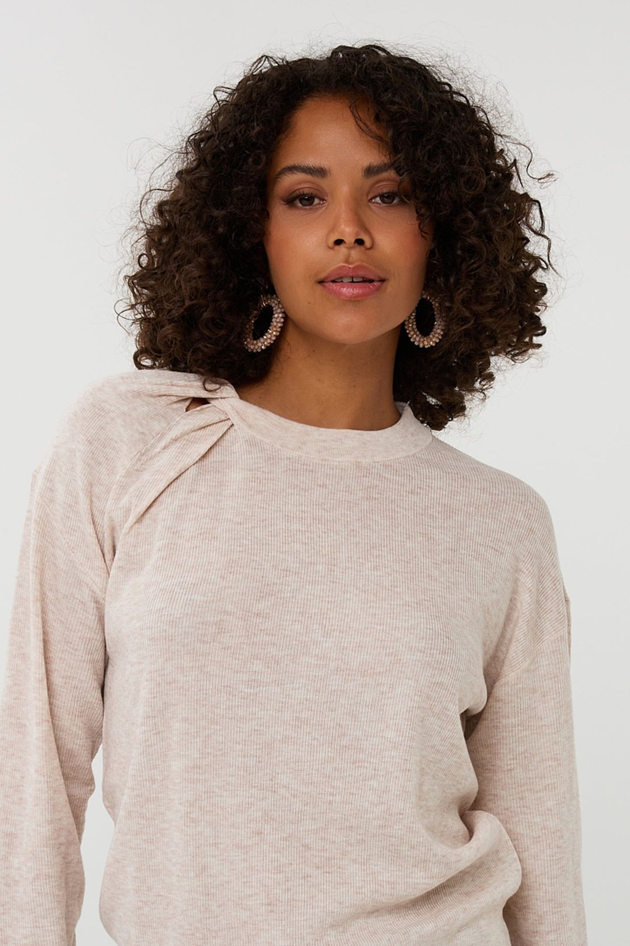 SWEATER L/SLVE TWIST NATURAL 6