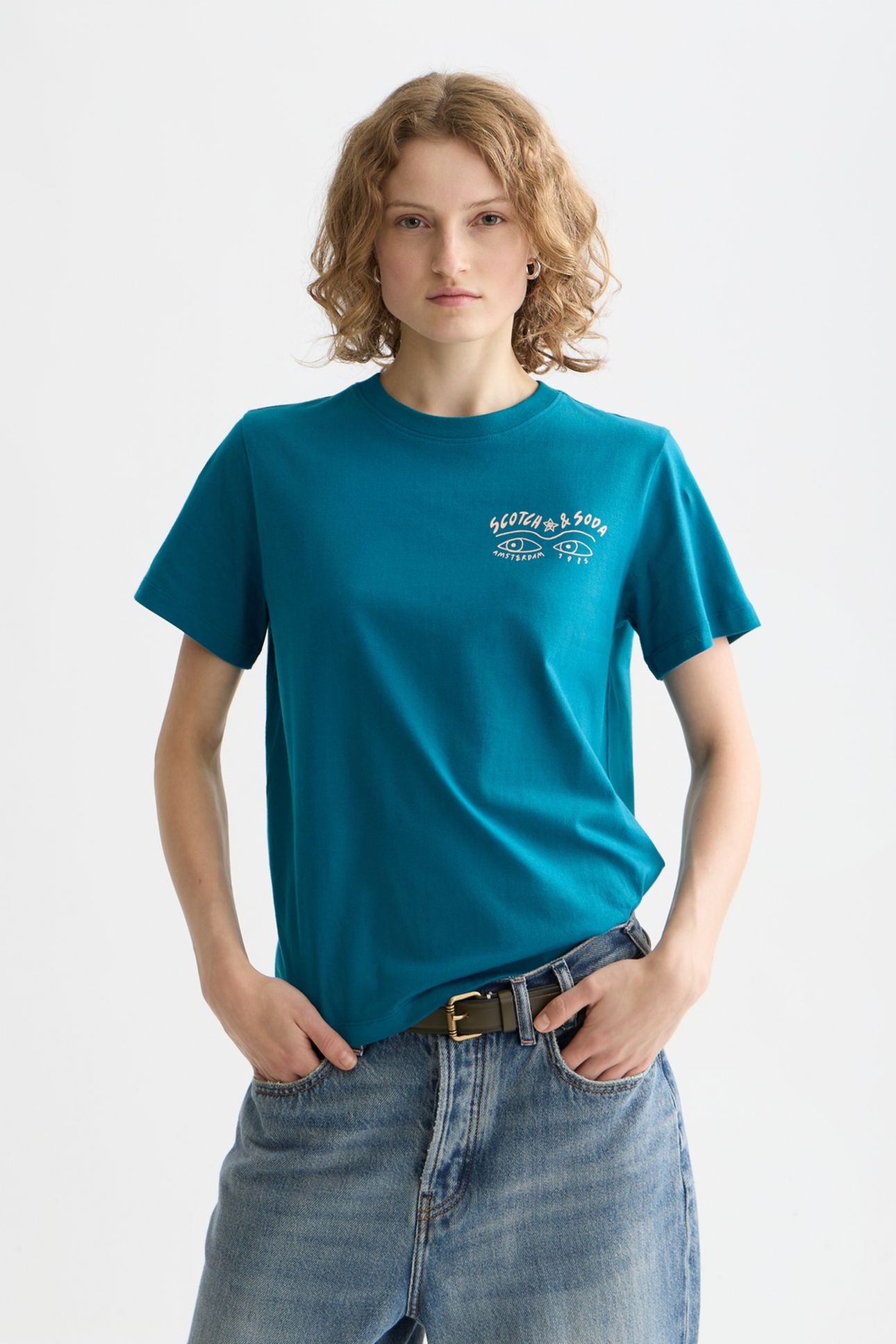 SMALL CHEST ARTWORK REGULAR FIT T-SHIRT DEEP LAGOON 1