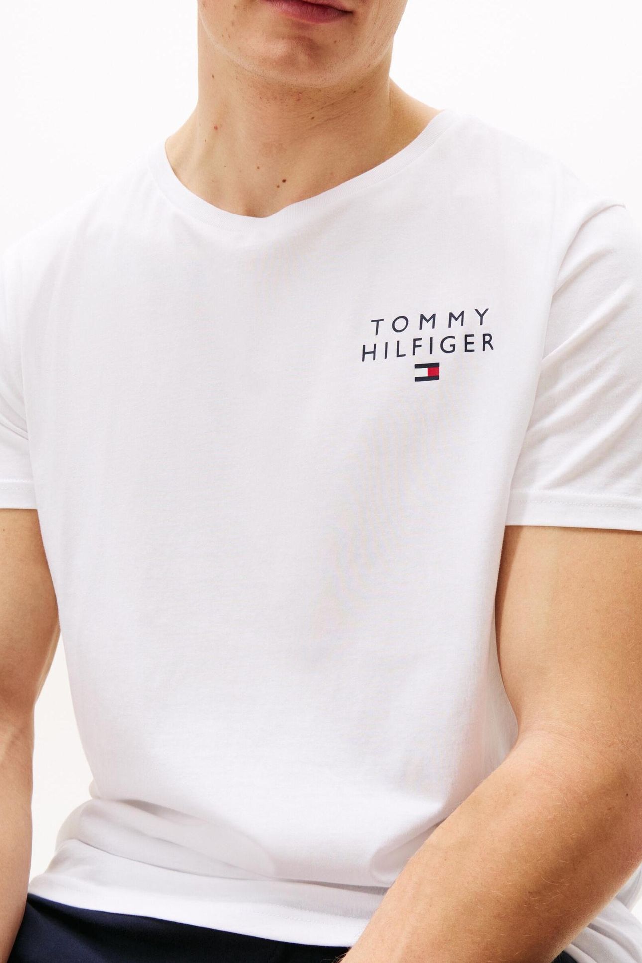 CN SS TEE LOGO WHITE 6