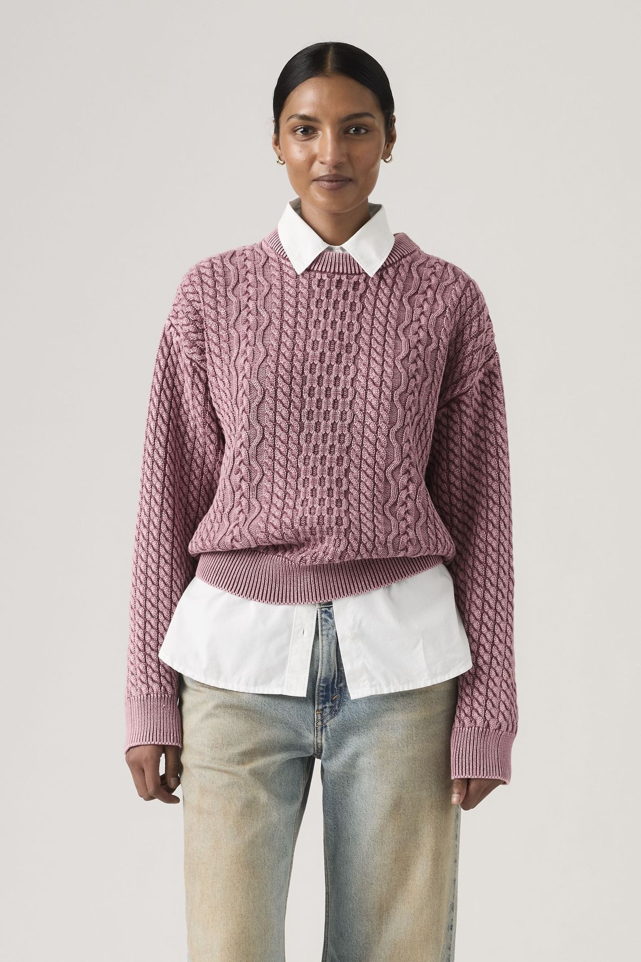 LEILAH CABLE CREWNECK SWEATER 1