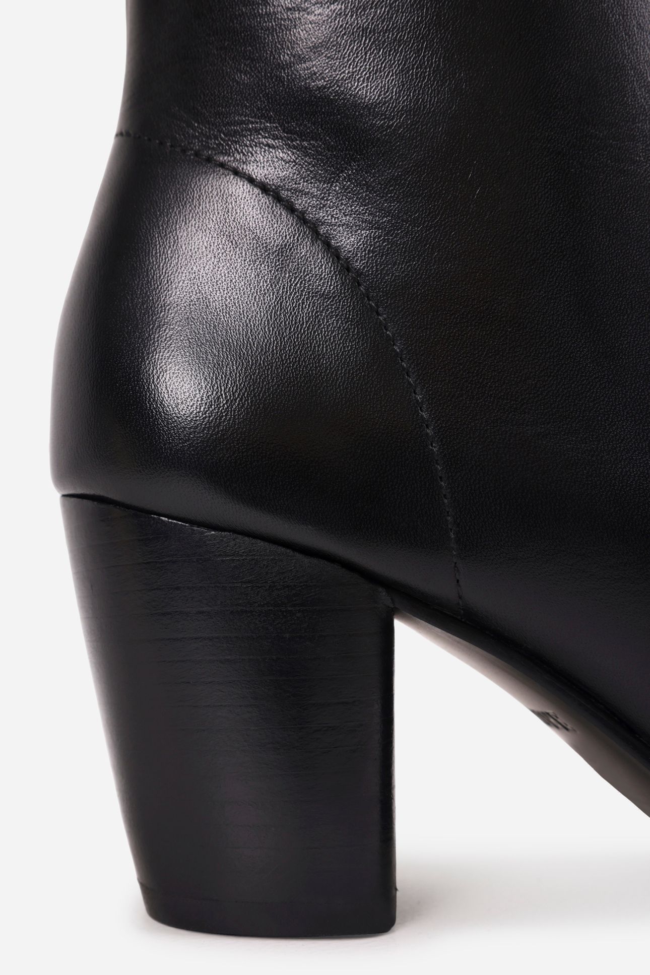 MAC-EY ANKLE BOOT BLACK 6