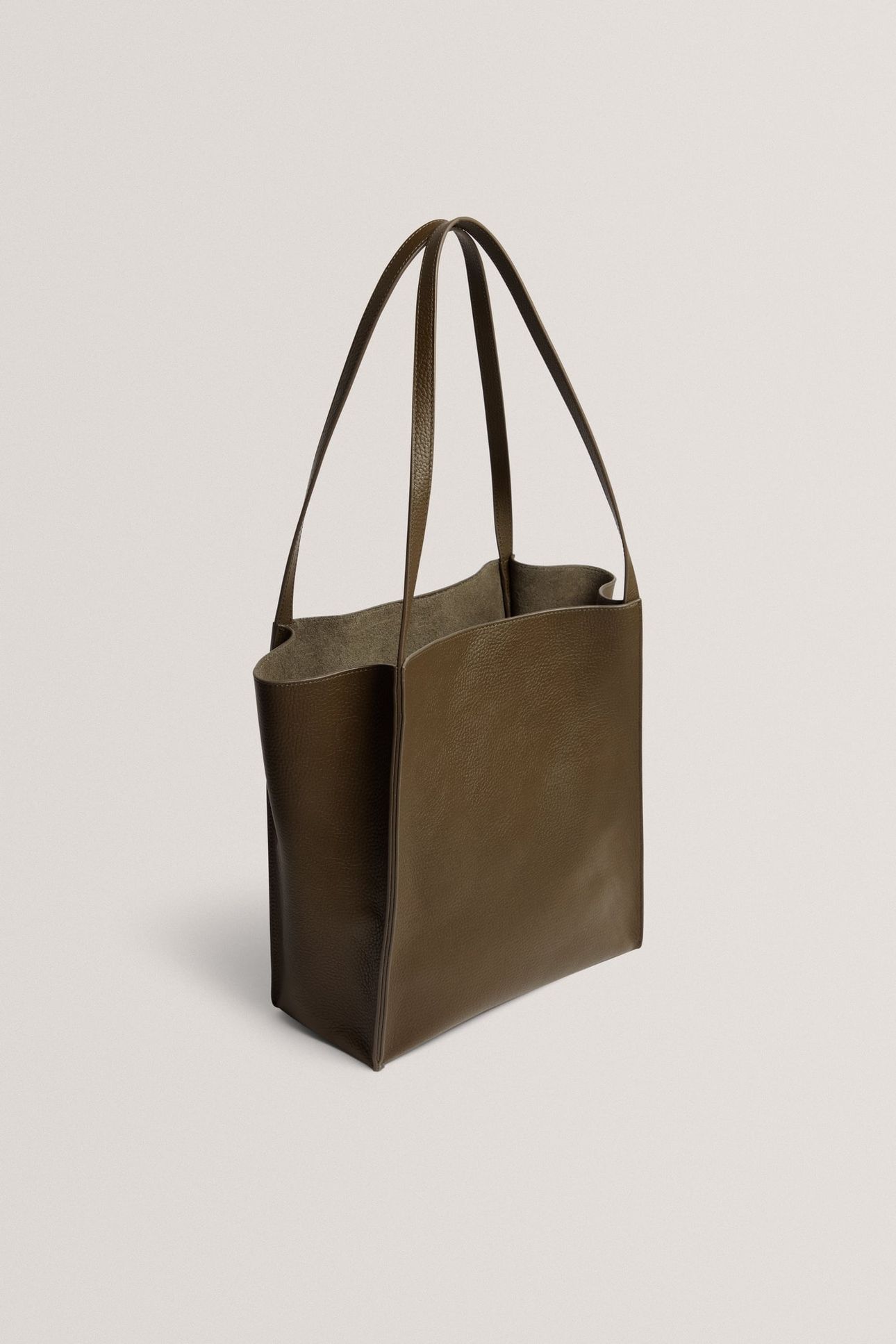 SOFT SLOUCH SMALL LEATHER TOTE KHAKI 3