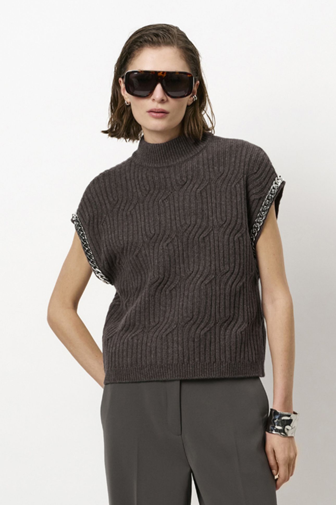 MELOE SLEEVELESS CHAIN SWEATER ANTIQUE GREY 1