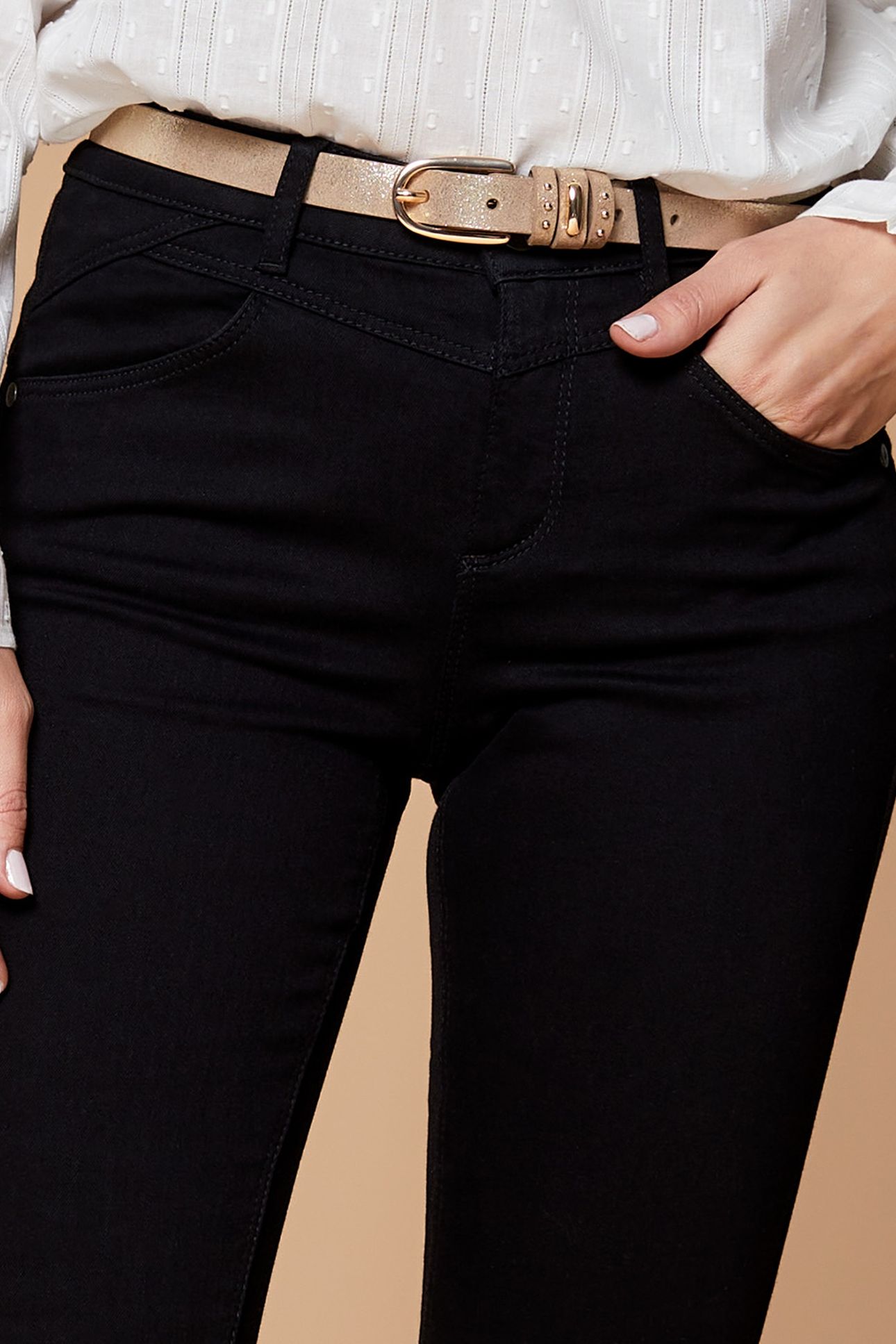 THE INDI . 7/8 BLACK SLIM JEANS PUSH UP EFFECT 5