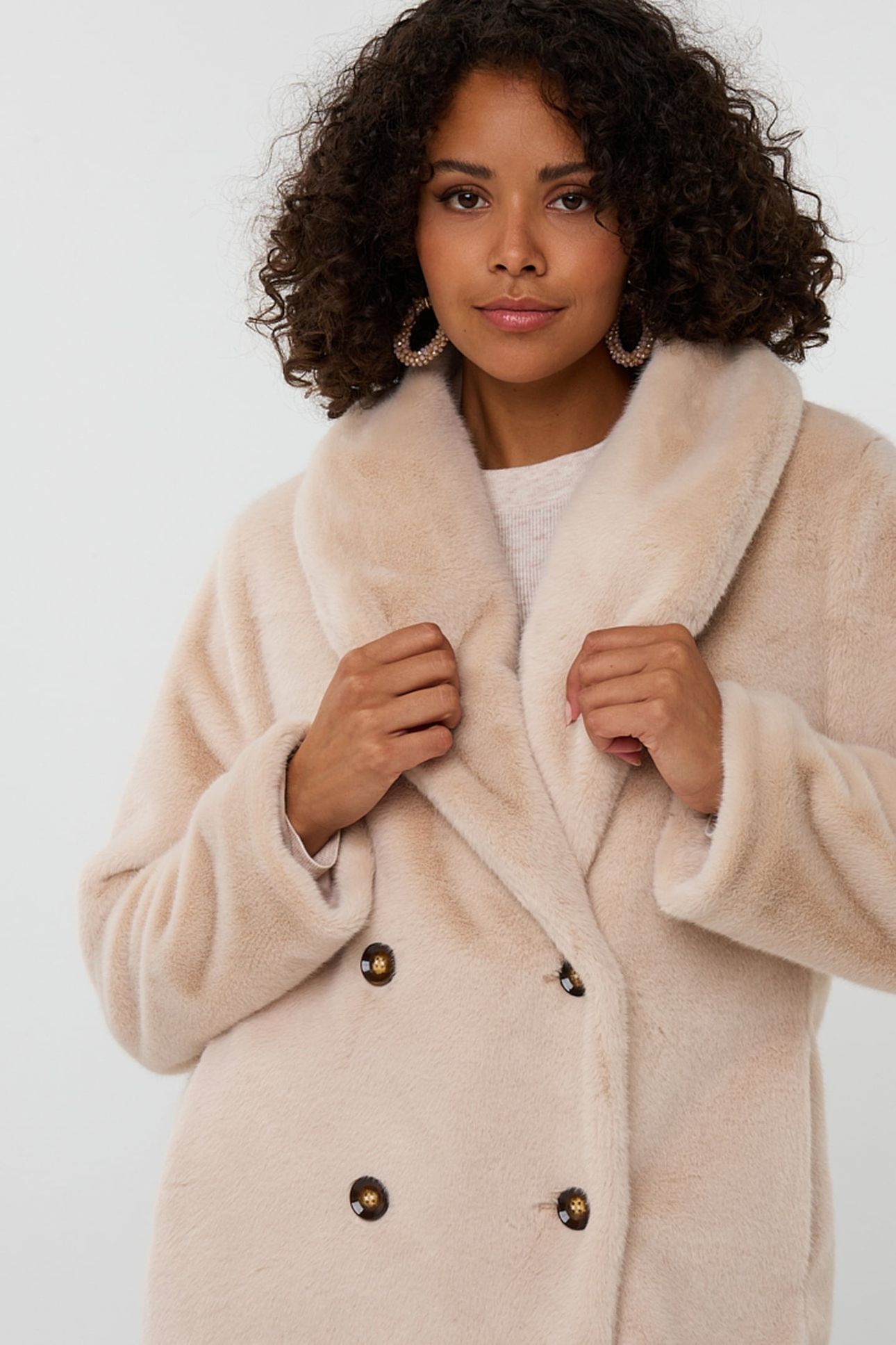 COAT SHAWL COLLAR FAKE FUR SAND 8