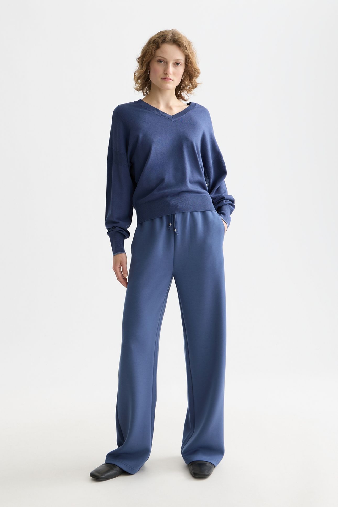 V-NECK RELAXED PULLOVER OCEANA 3