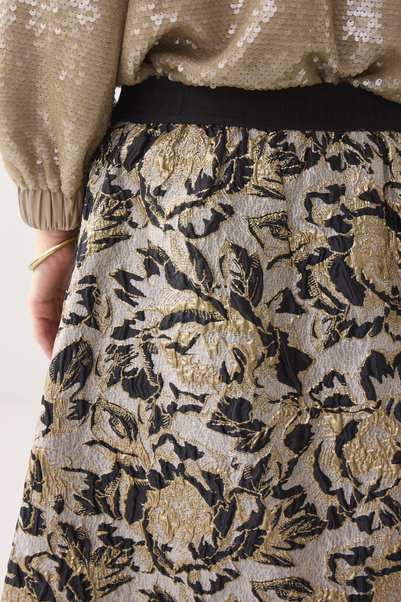 SKIRT JACQUARD BLACKS 4