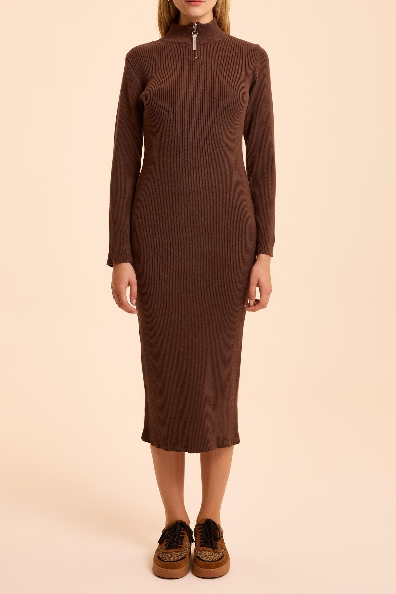 BROWN RIBBED KNIT TUBE DRESS 1