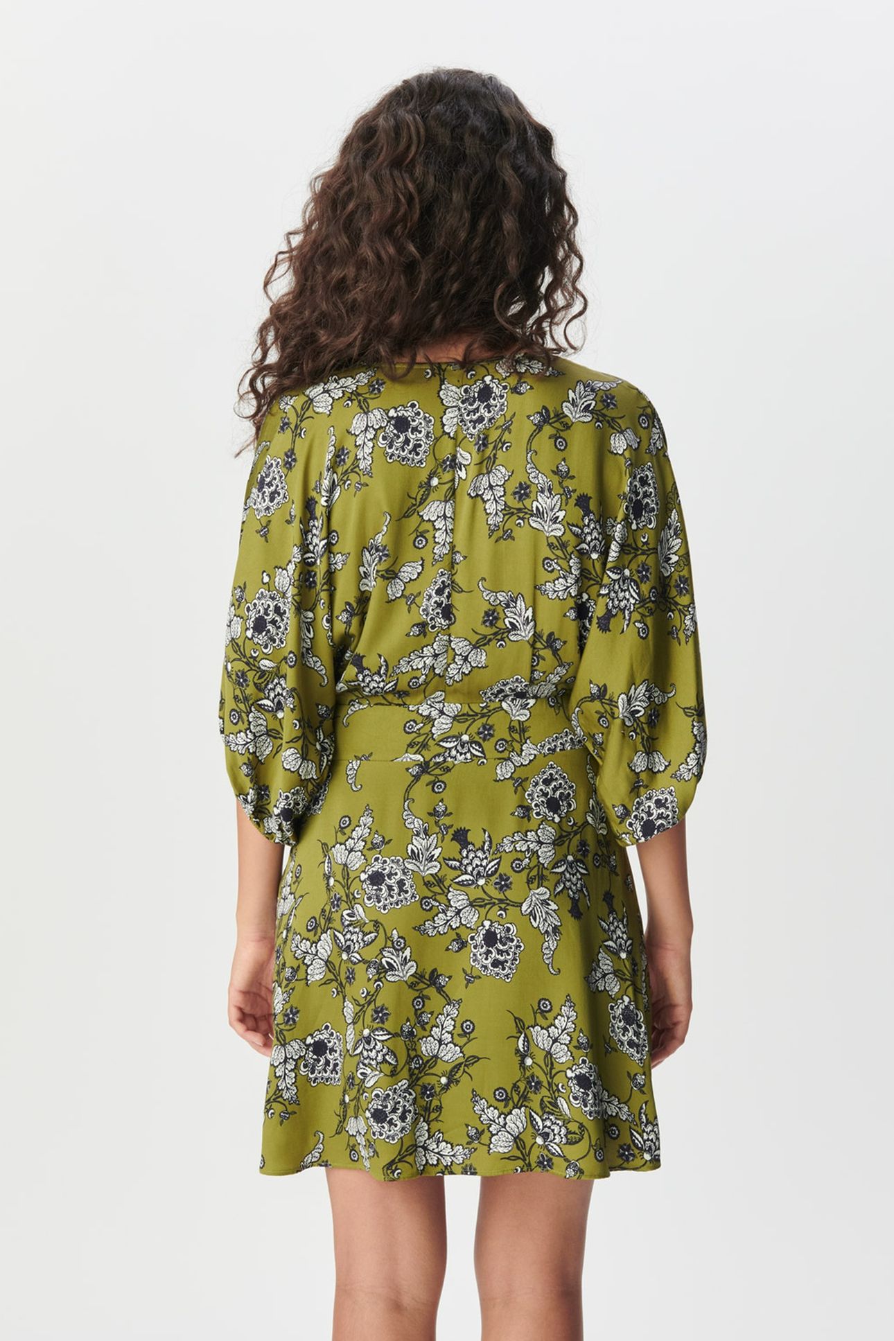 GREEN FLOWING DRESS WITH FLORAL PRINT 2