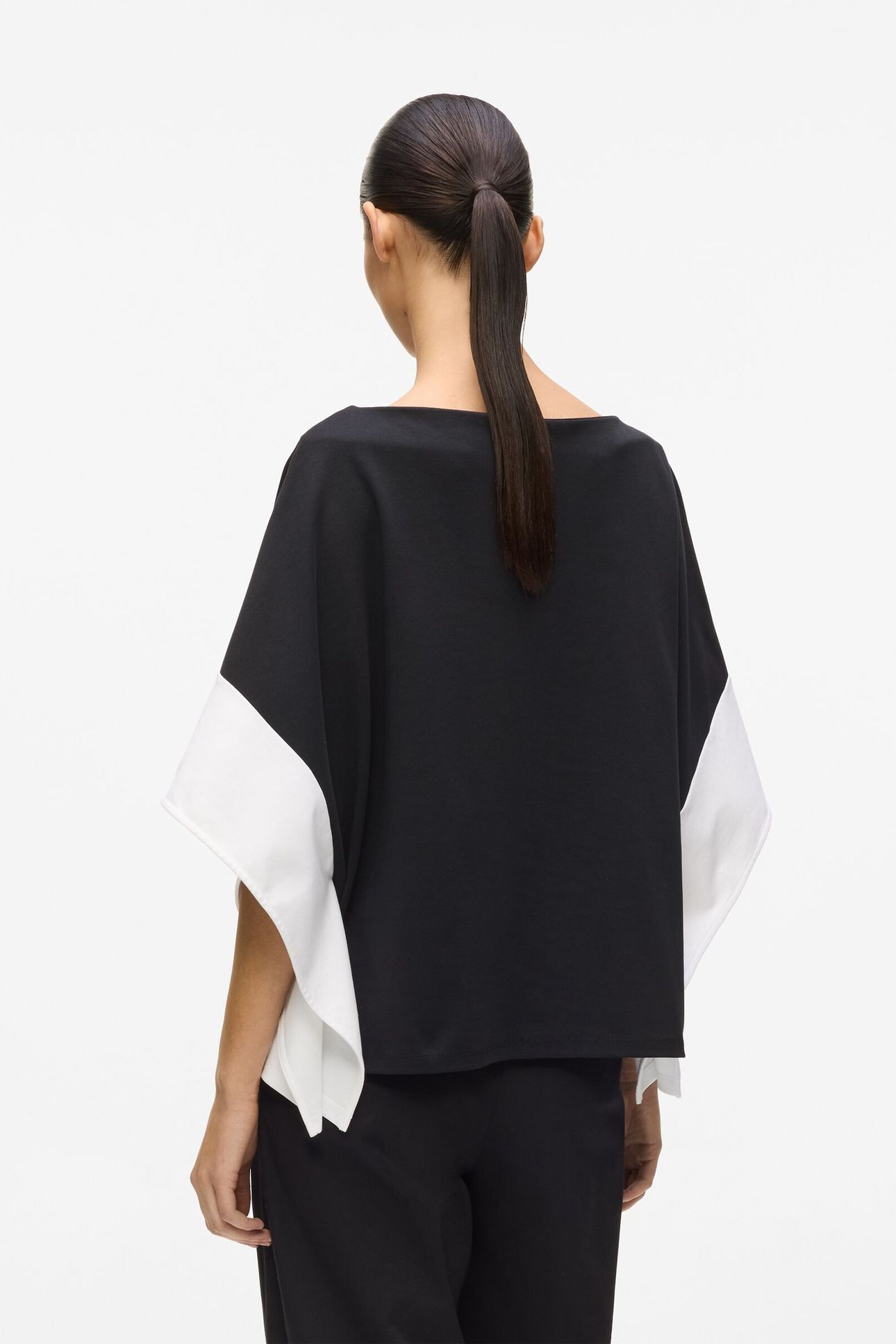 SIGNATURE TOP WHITE/BLACK 3
