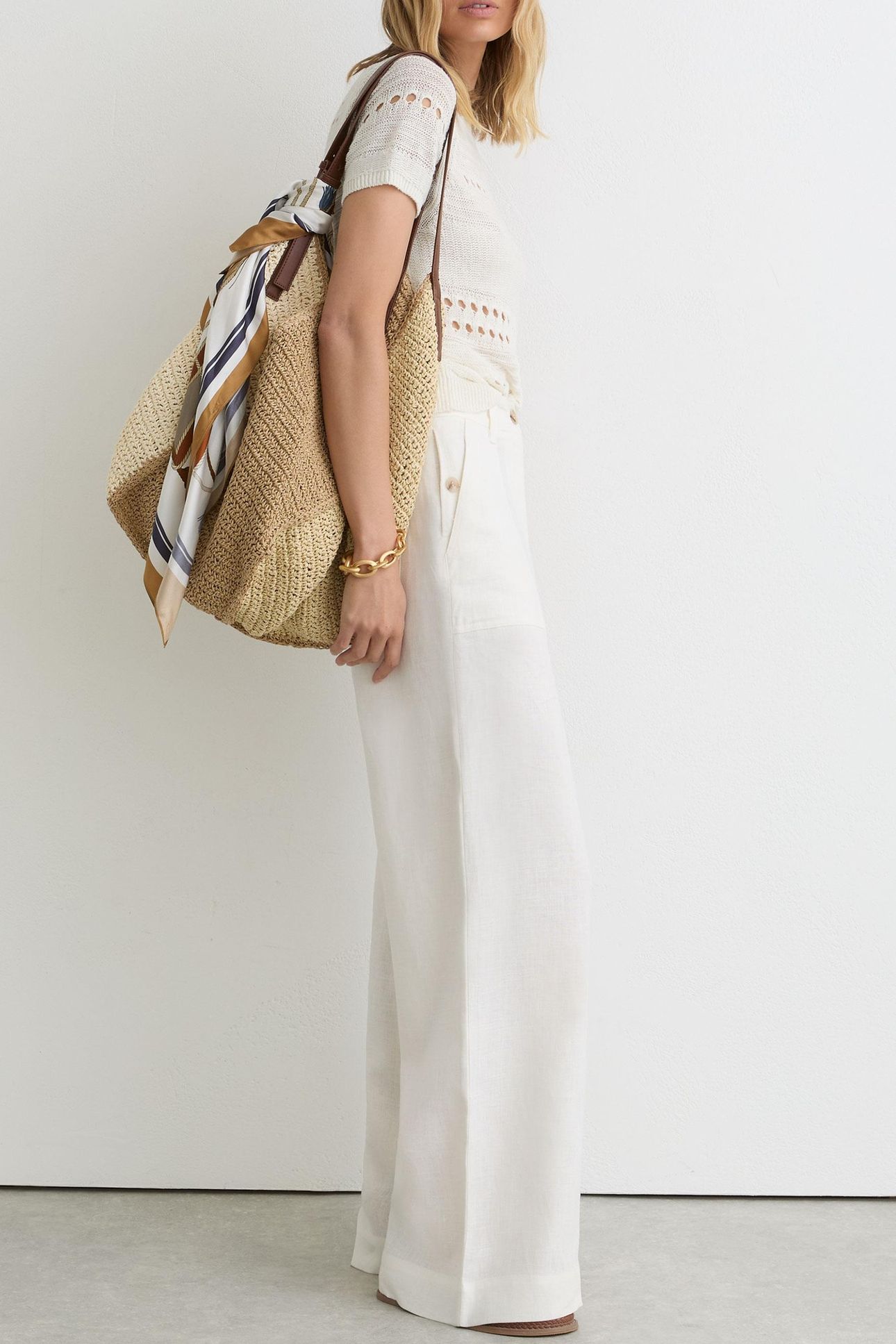 TEXTURE TOP WHITE 3