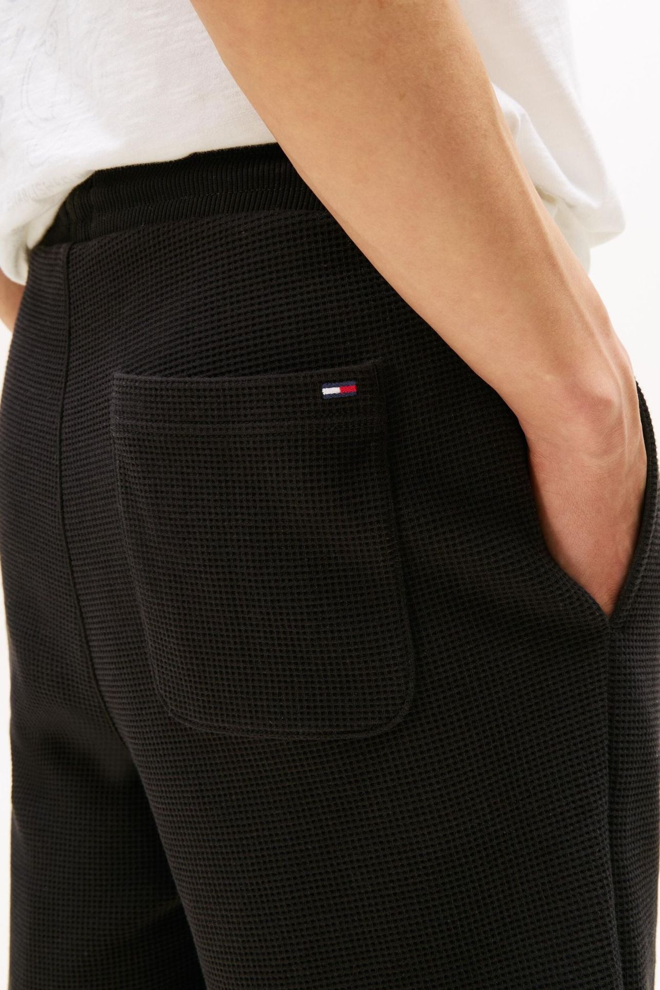 TJM RELAXED WAFFLE SCRIP BLACK 6