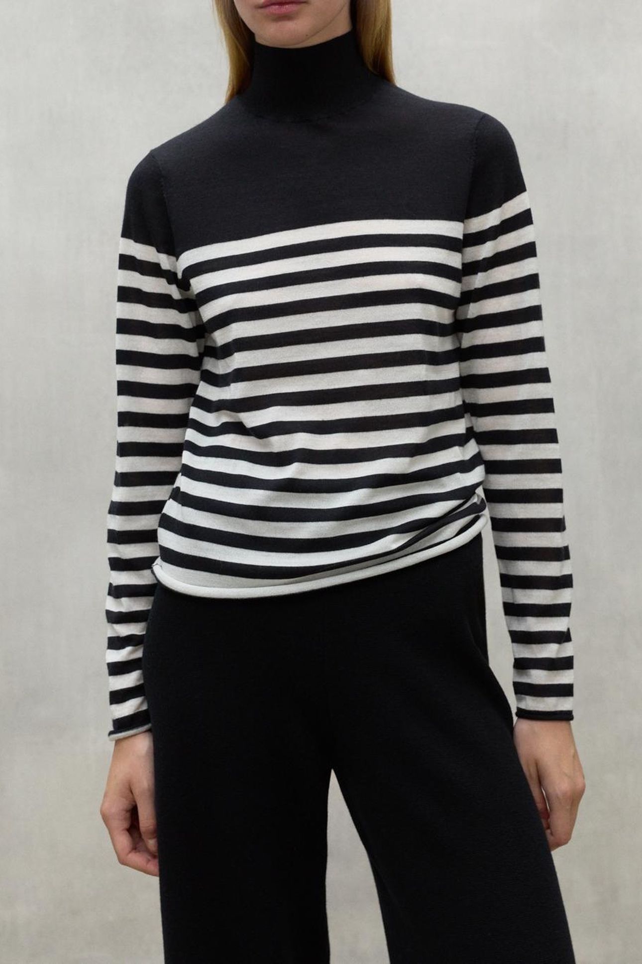 FAYAALF STRIPES KNIT BLACK 1